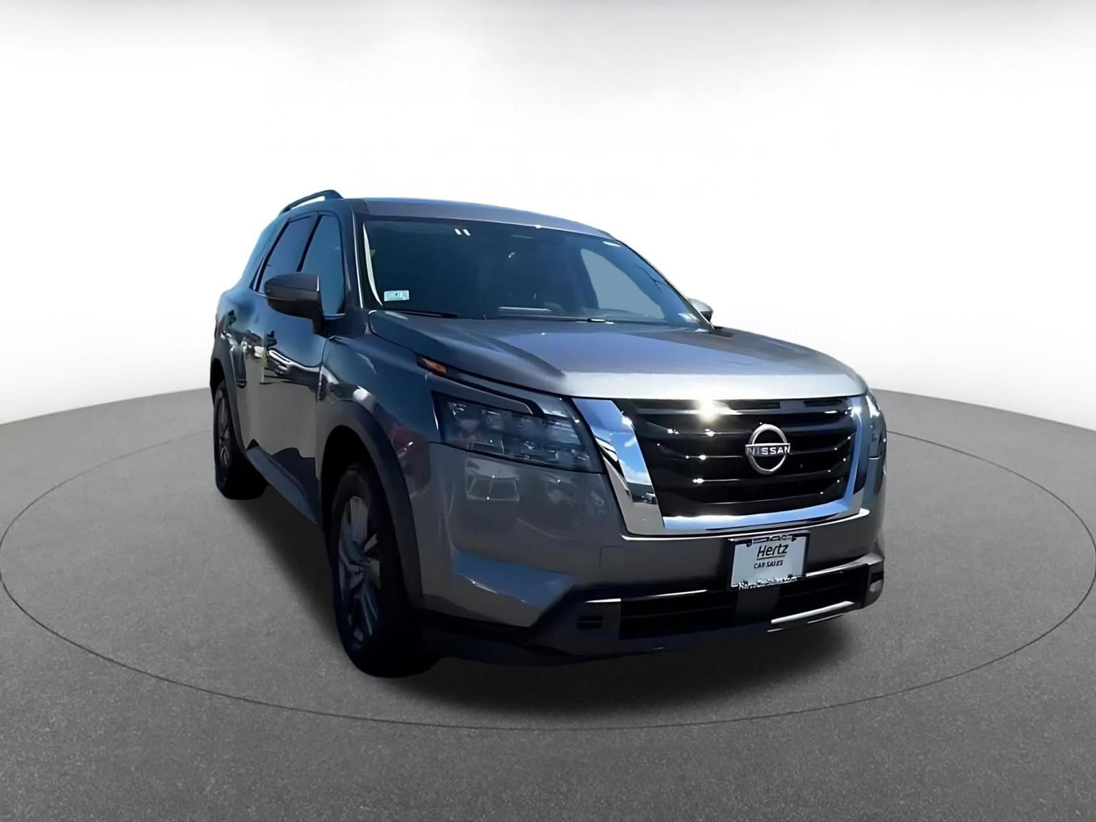 Thumbnail: 2025 Nissan Pathfinder - 3