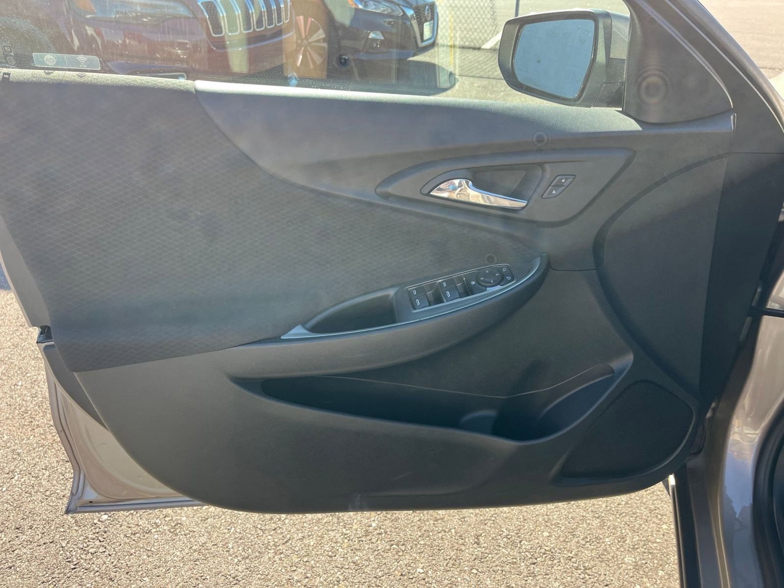 Thumbnail: 2023 Chevrolet Malibu - 20