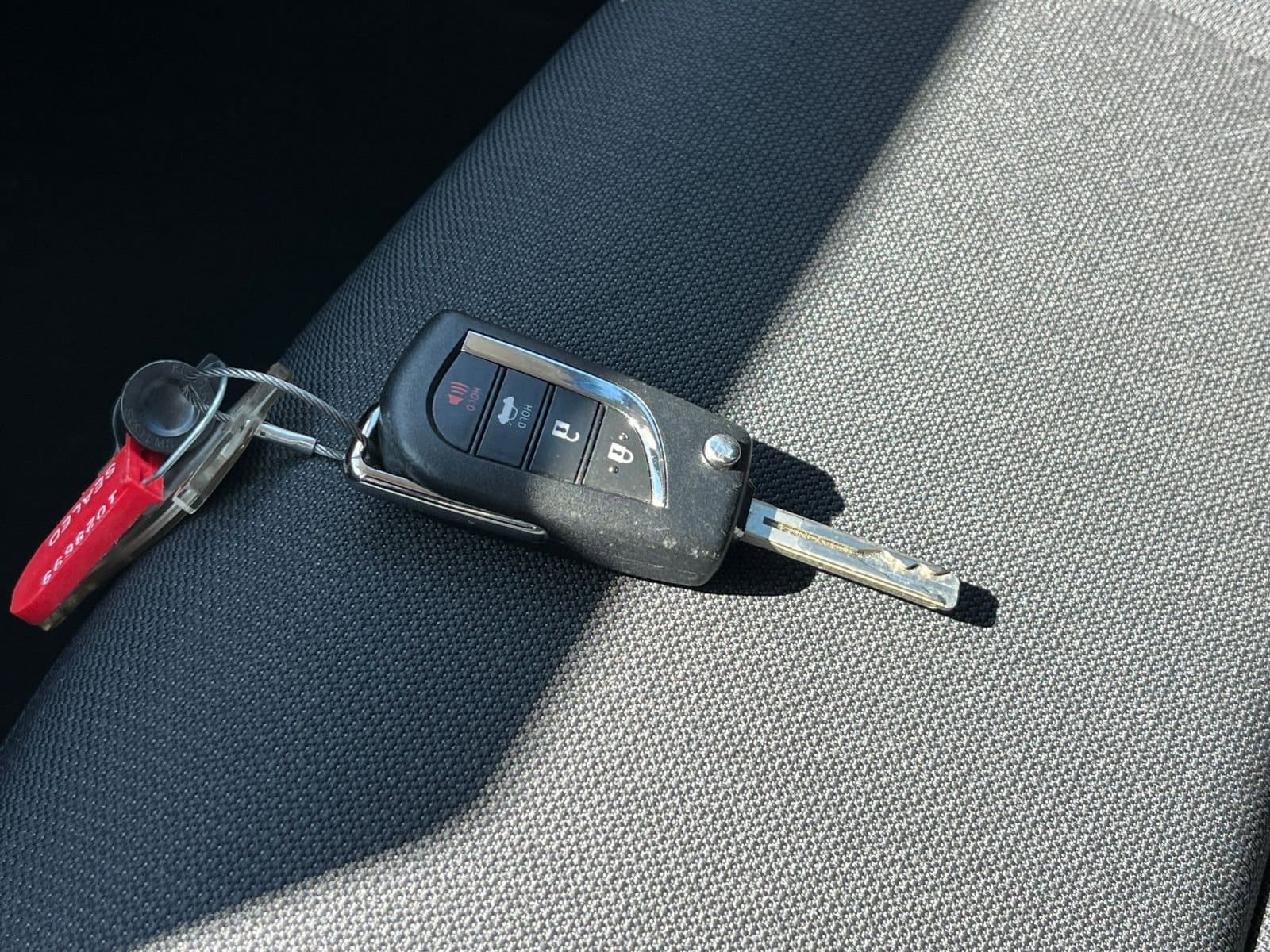 Thumbnail: 2025 Toyota Corolla - 21