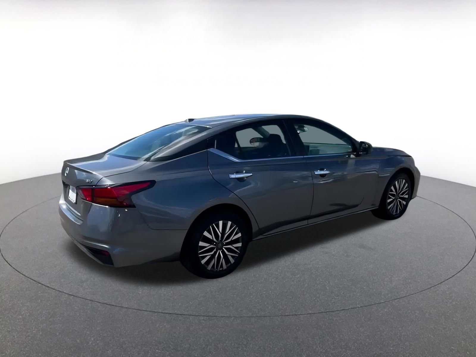 Thumbnail: 2024 Nissan Altima - 15