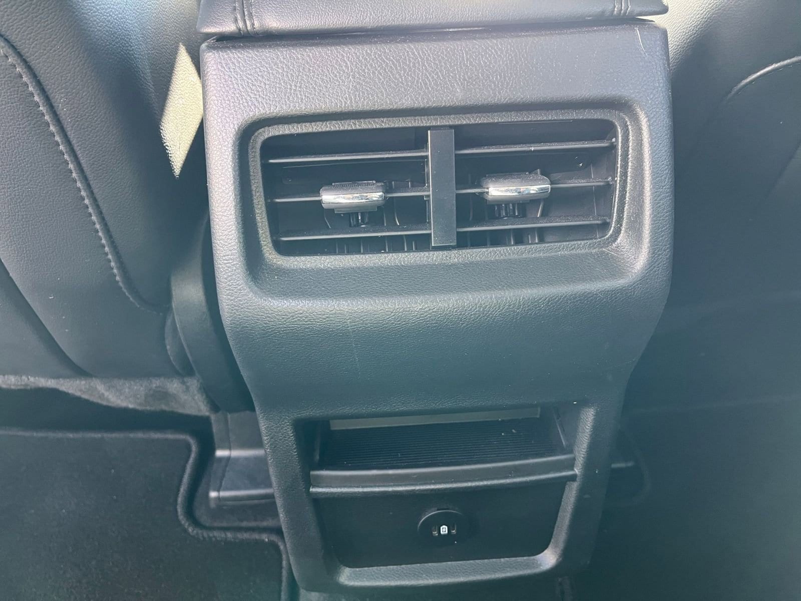 Thumbnail: 2024 Ford Edge - 25