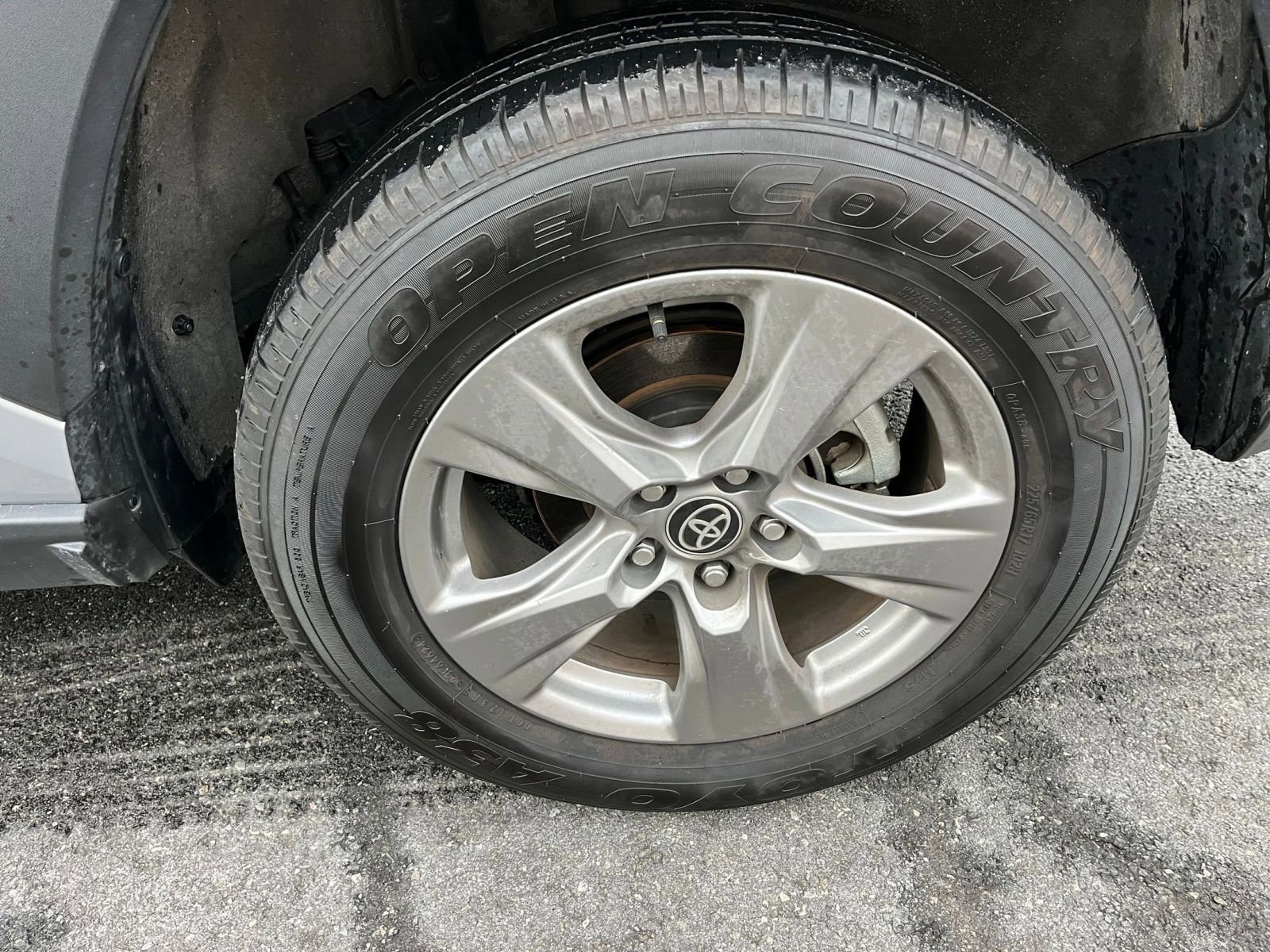 Thumbnail: 2025 Toyota RAV4 - 29