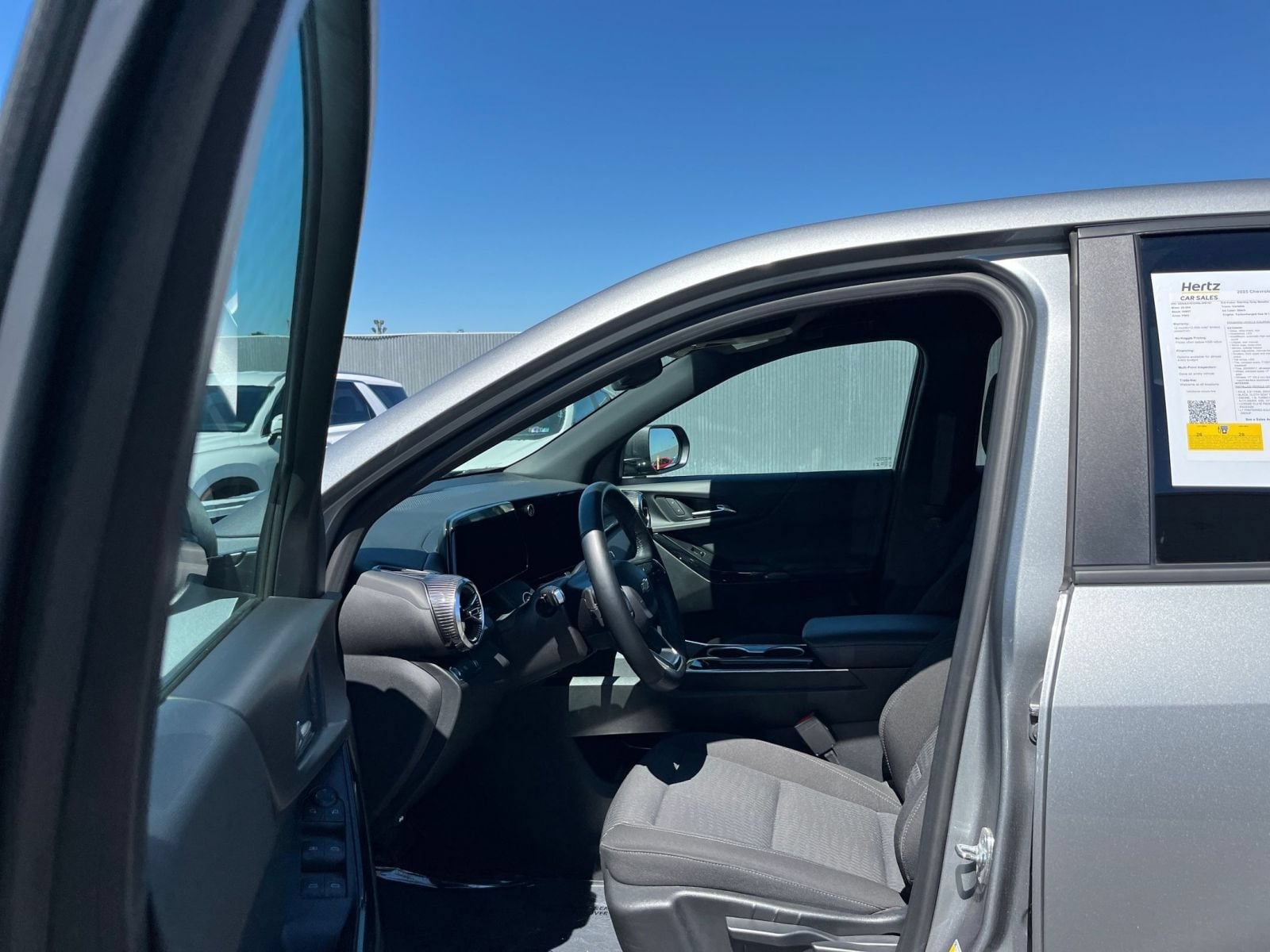 Thumbnail: 2025 Chevrolet Equinox - 22