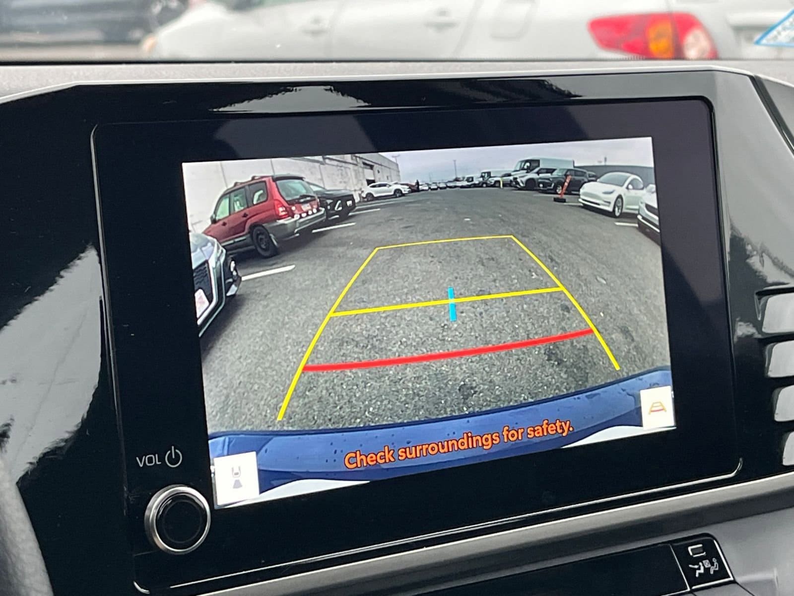 Thumbnail: 2025 Toyota Camry - 17