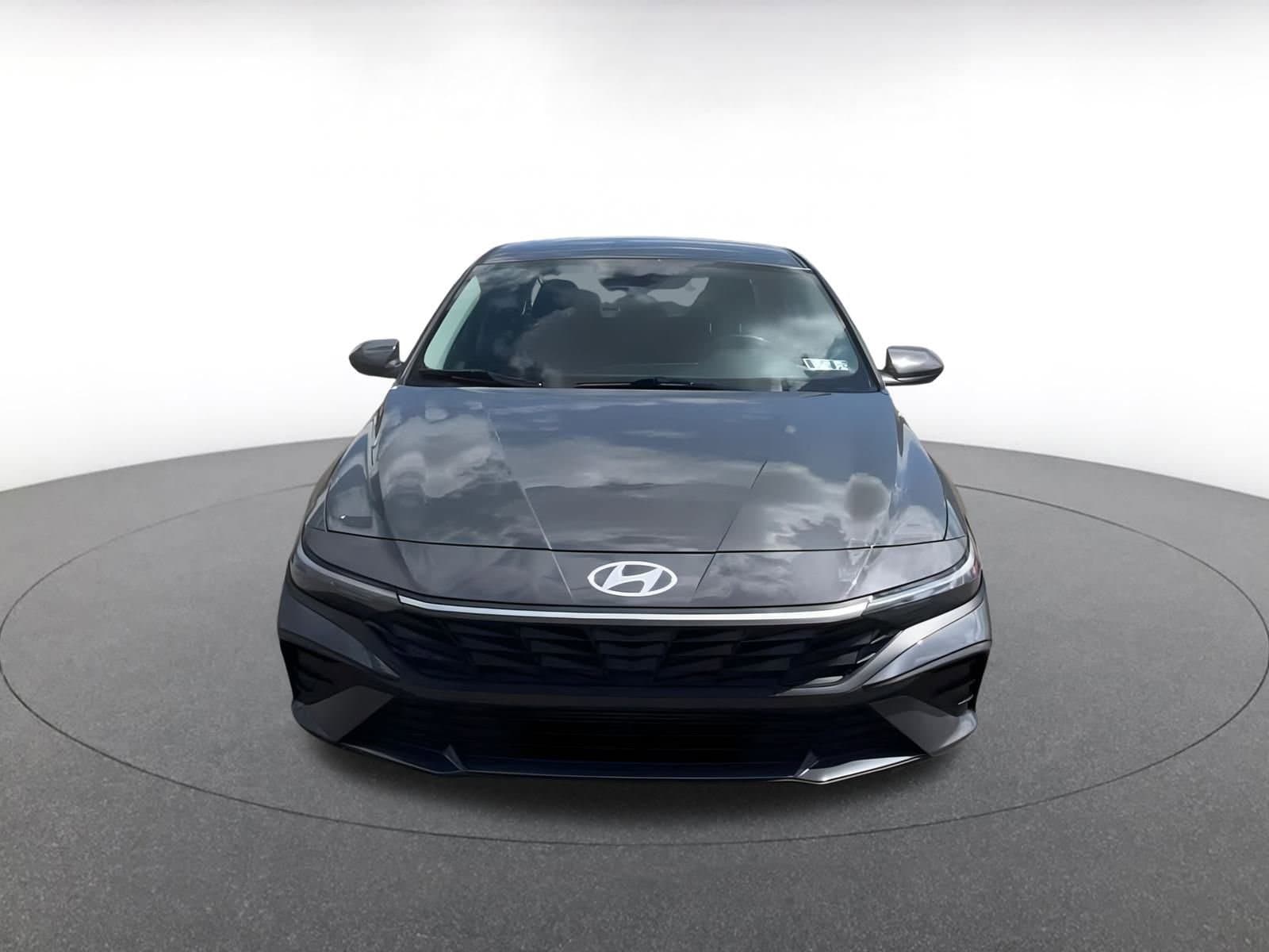 Thumbnail: 2024 Hyundai Elantra - 5