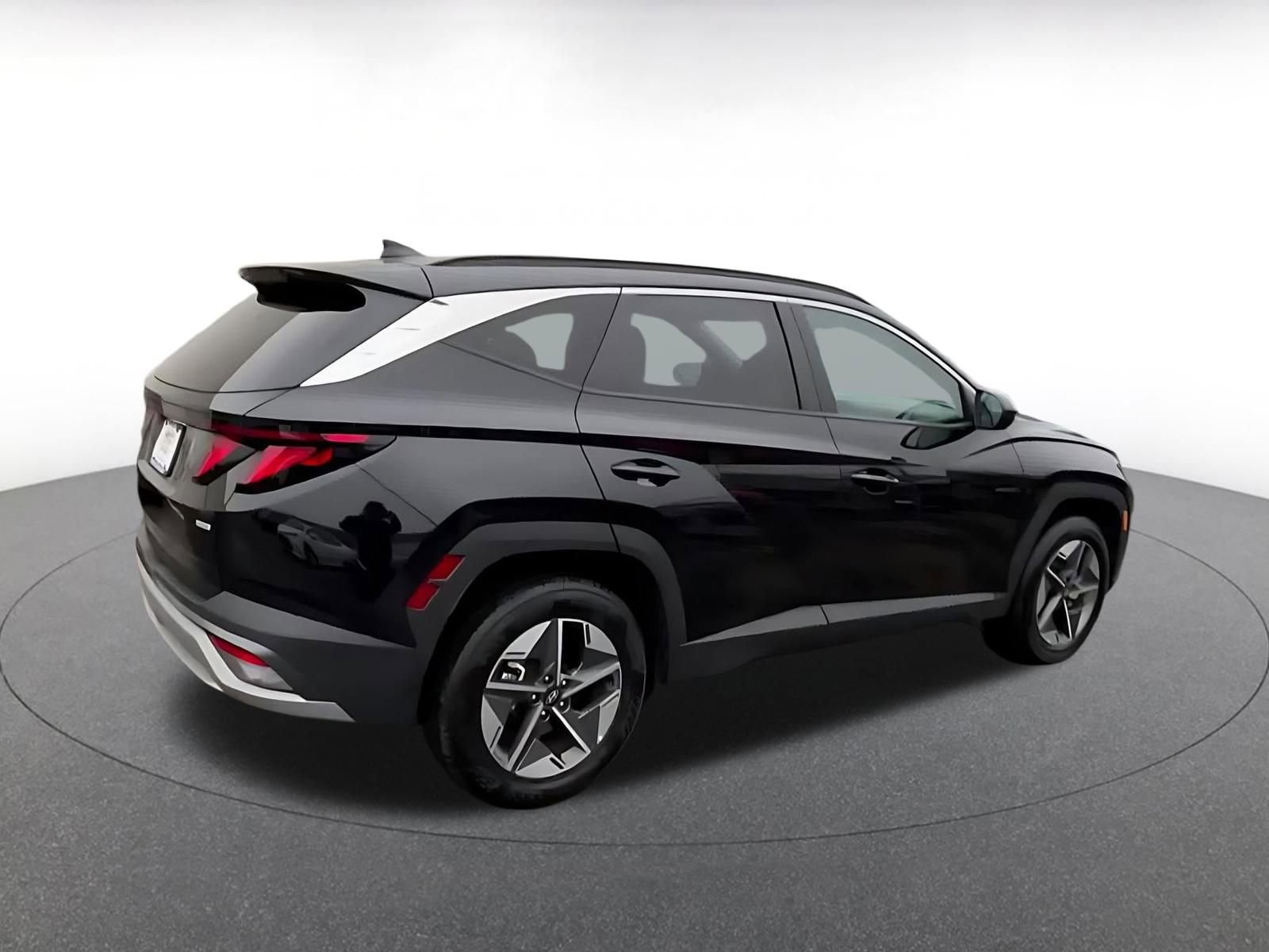 Thumbnail: 2025 Hyundai Tucson - 15