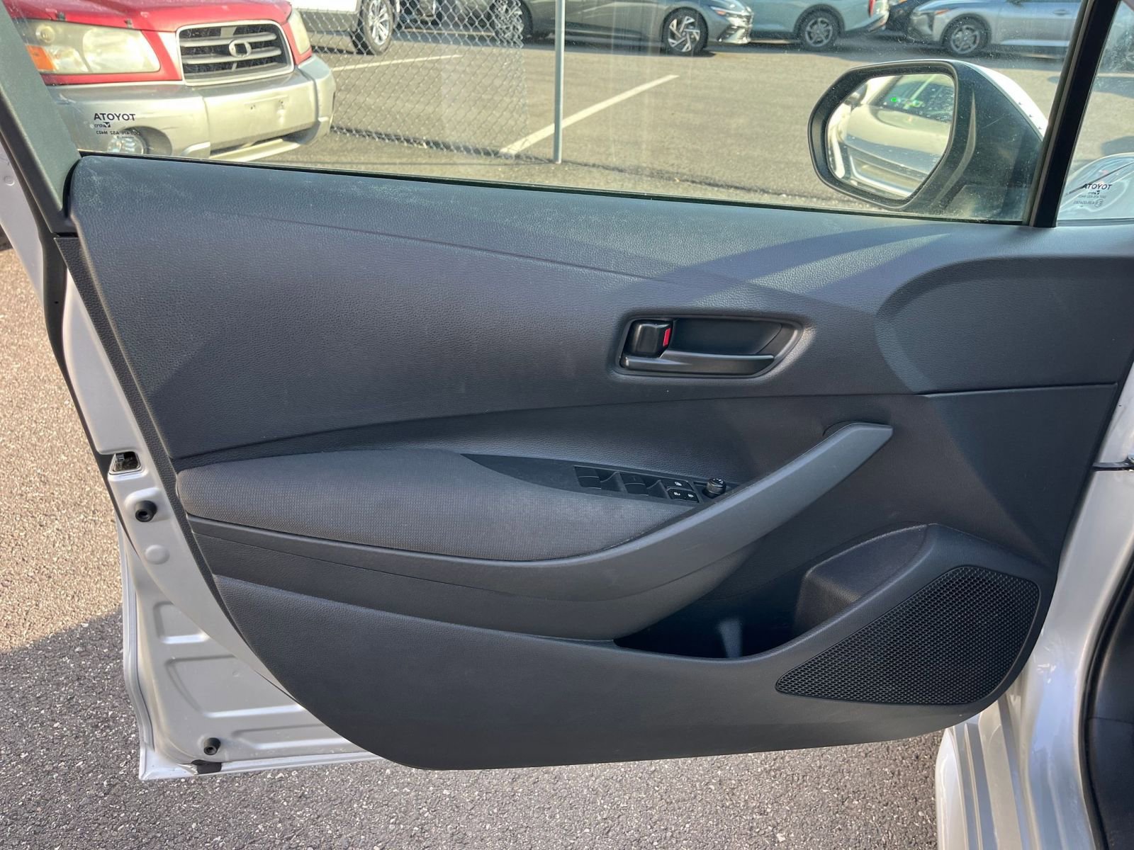 Thumbnail: 2025 Toyota Corolla - 18