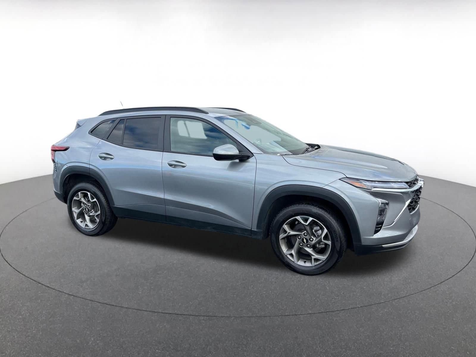 Thumbnail: 2025 Chevrolet Trax - 1