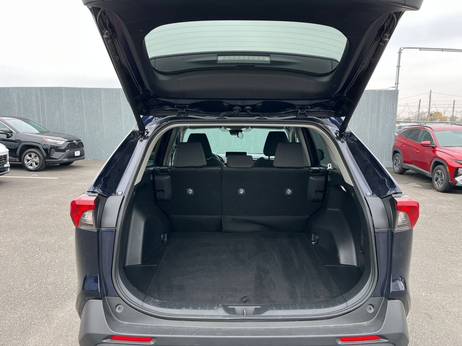 Thumbnail: 2025 Toyota RAV4 - 30