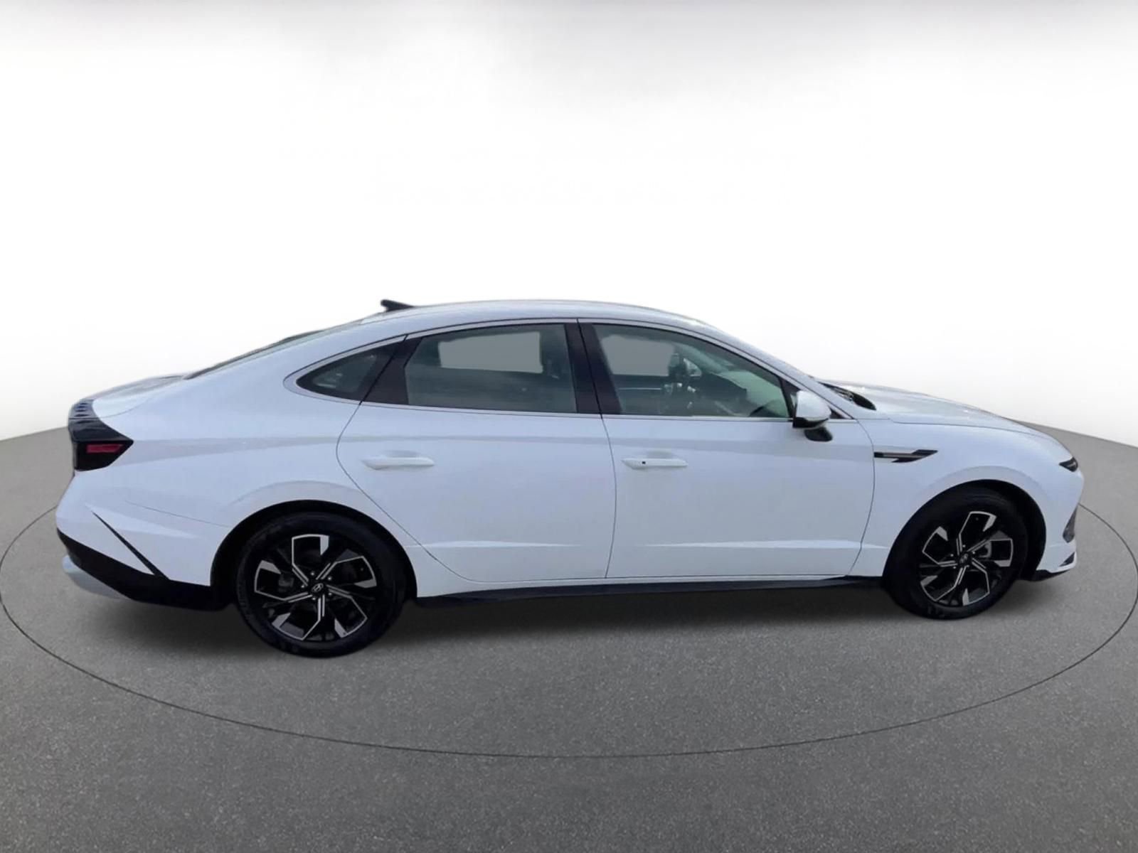 Thumbnail: 2025 Hyundai Sonata - 17