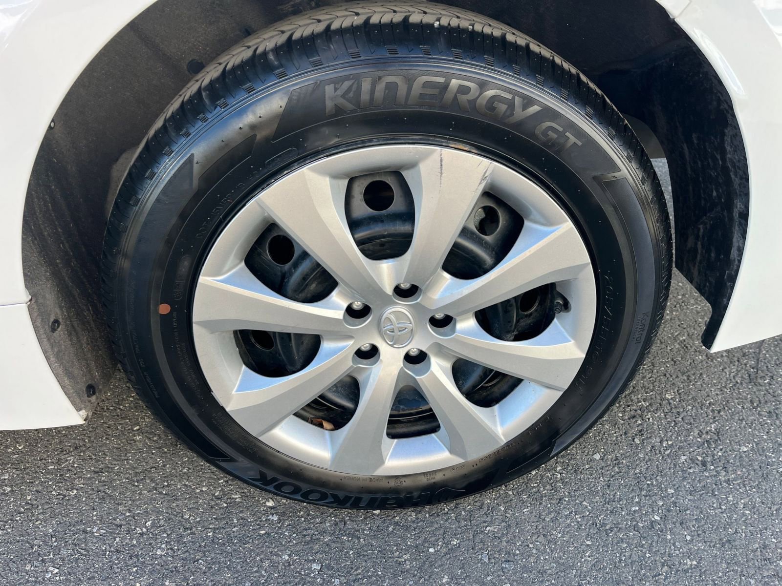 Thumbnail: 2025 Toyota Corolla - 29