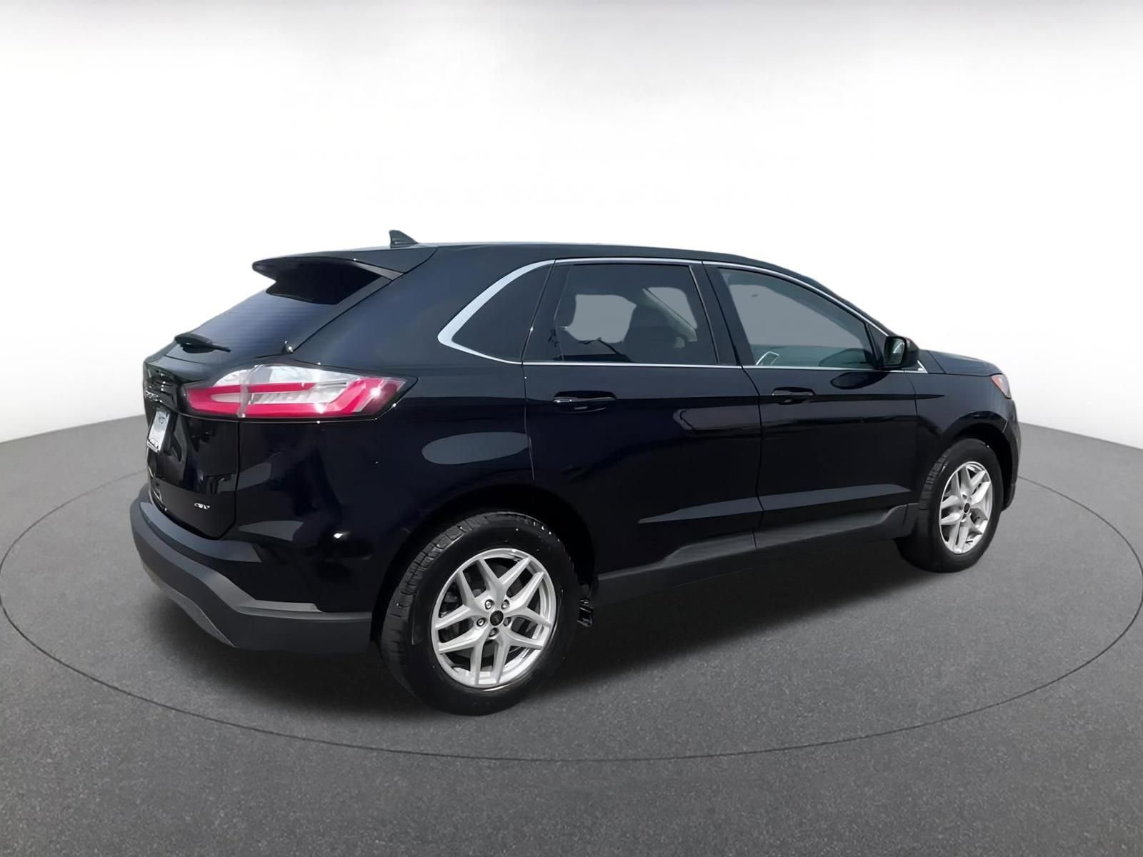 2024 Ford Edge SEL 15