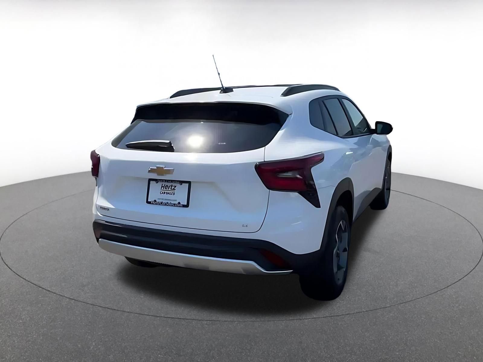 Thumbnail: 2025 Chevrolet Trax - 13