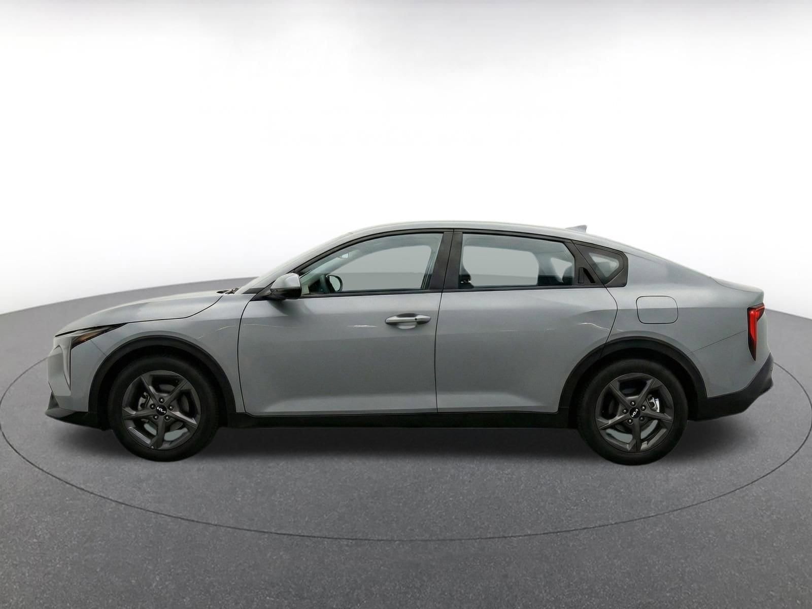 Thumbnail: 2025 Kia K4 - 4