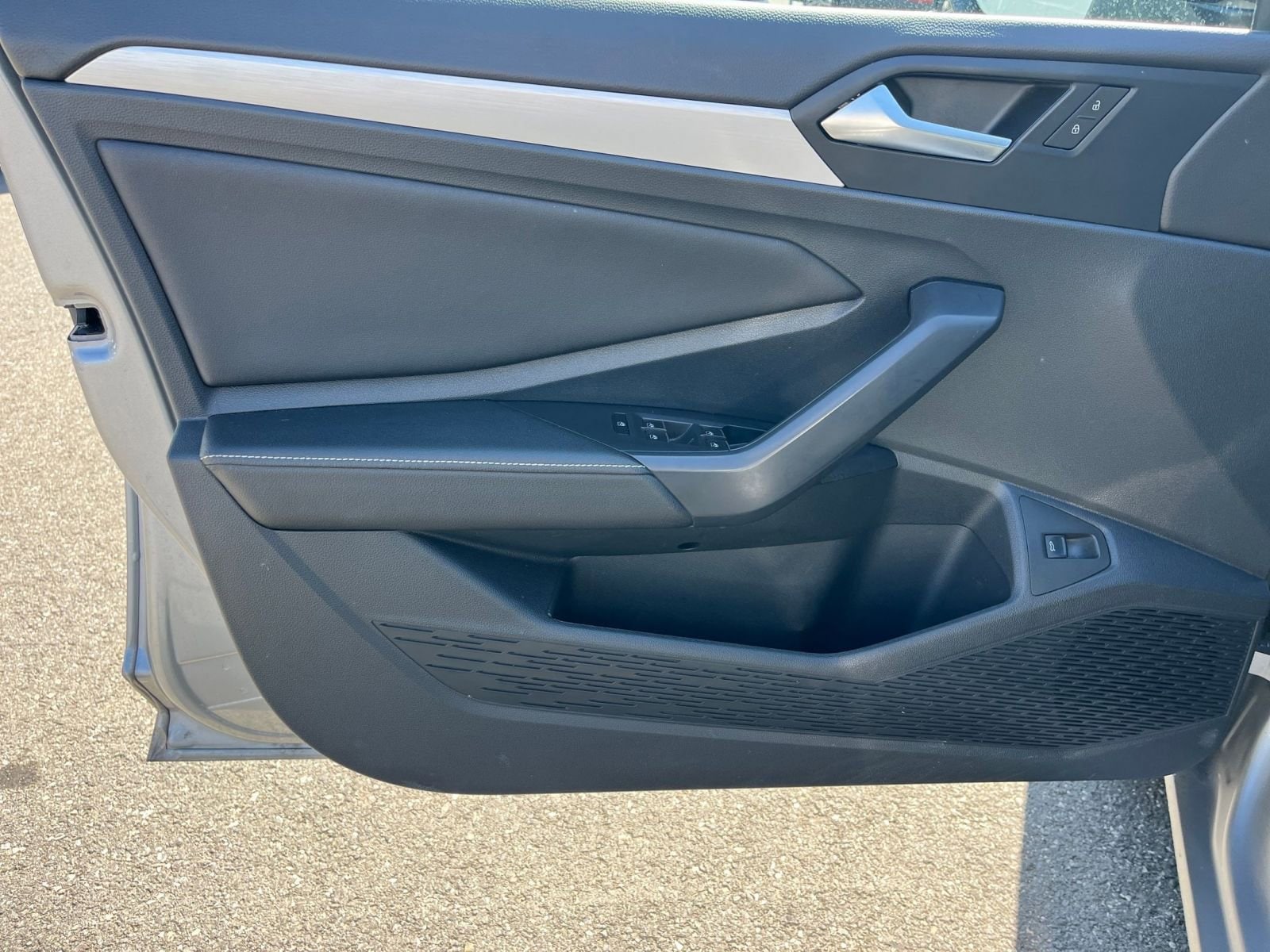 Thumbnail: 2025 Volkswagen Jetta - 18