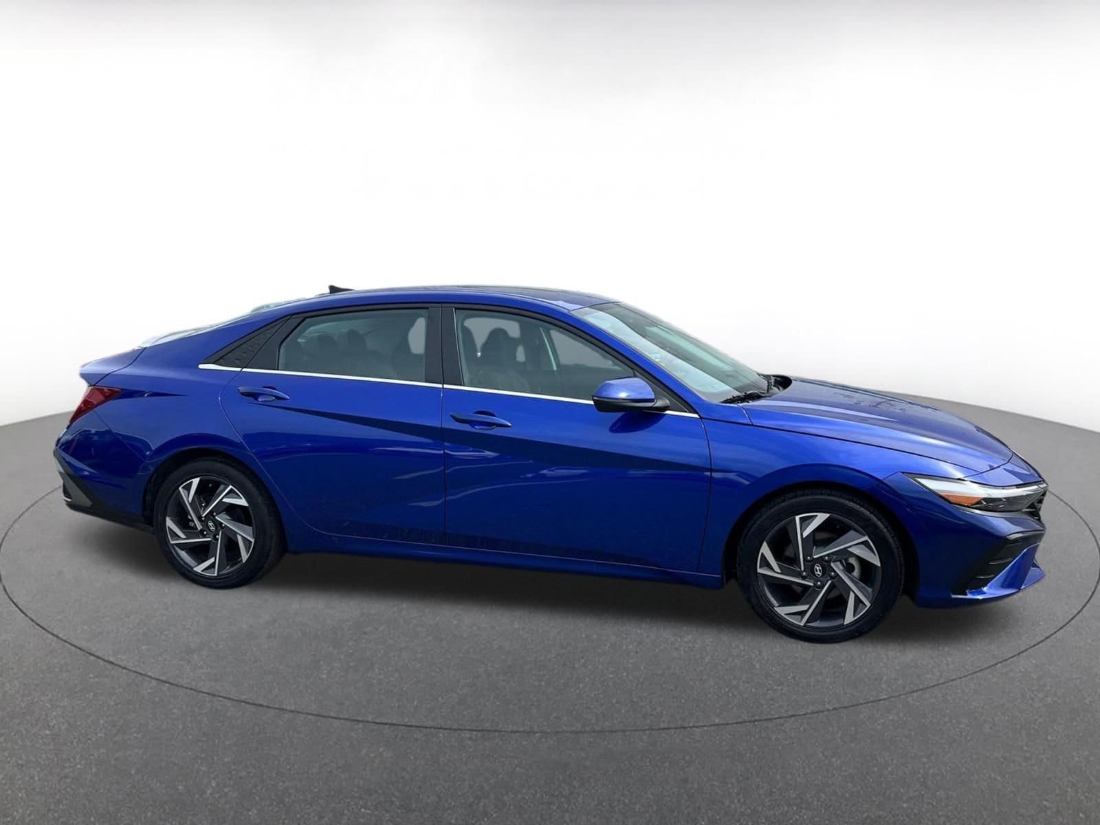 Thumbnail: 2025 Hyundai Elantra - 15