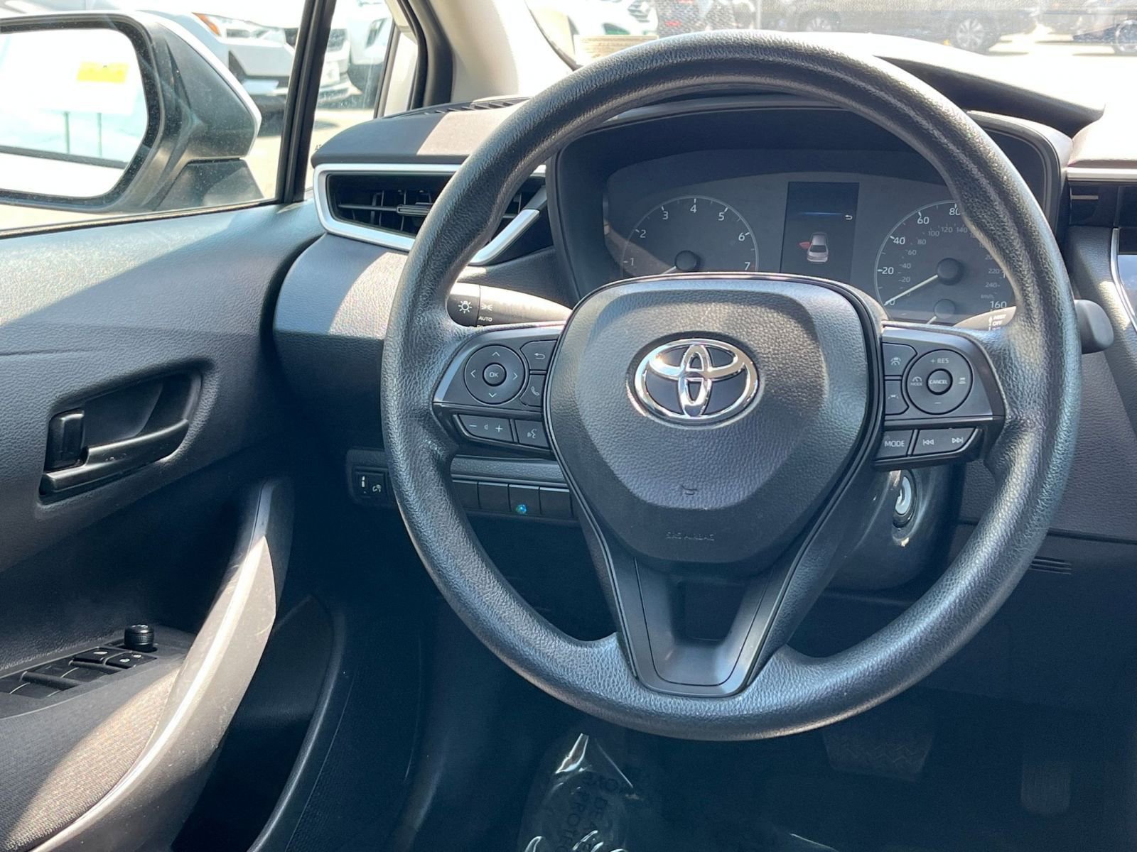 Thumbnail: 2025 Toyota Corolla - 13