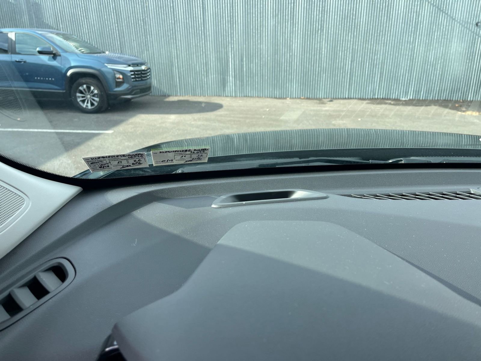 Thumbnail: 2025 Chevrolet TrailBlazer - 32