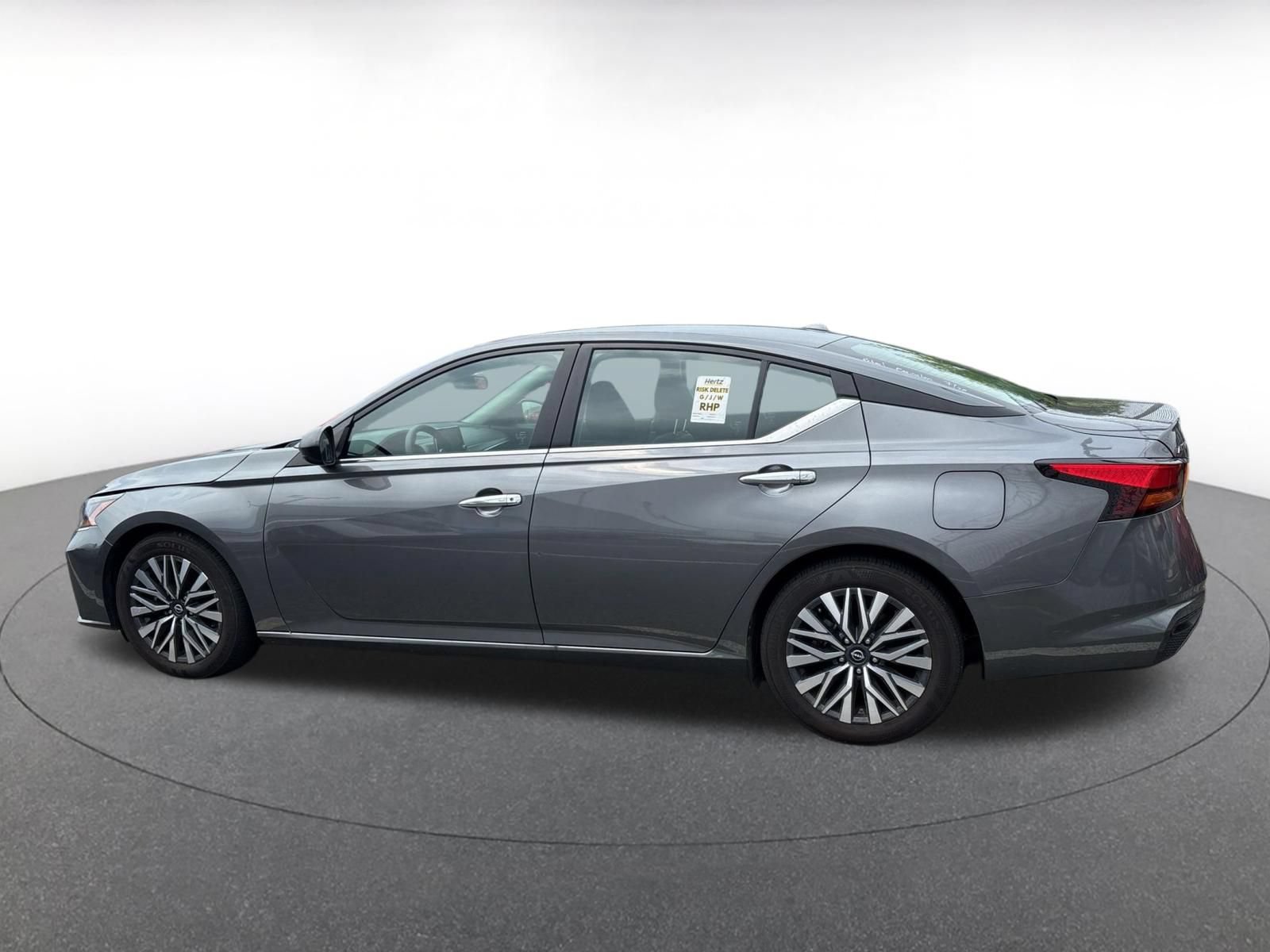 Thumbnail: 2025 Nissan Altima - 11