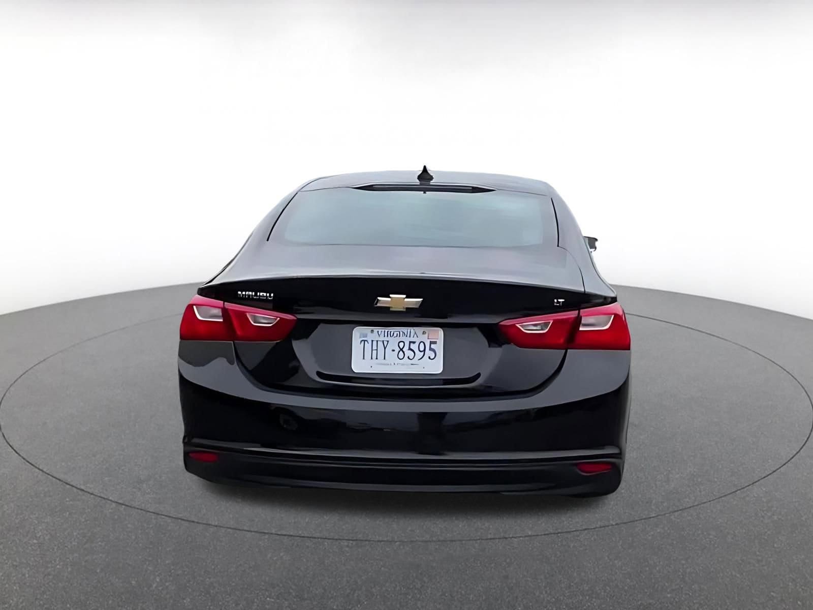 Thumbnail: 2024 Chevrolet Malibu - 12