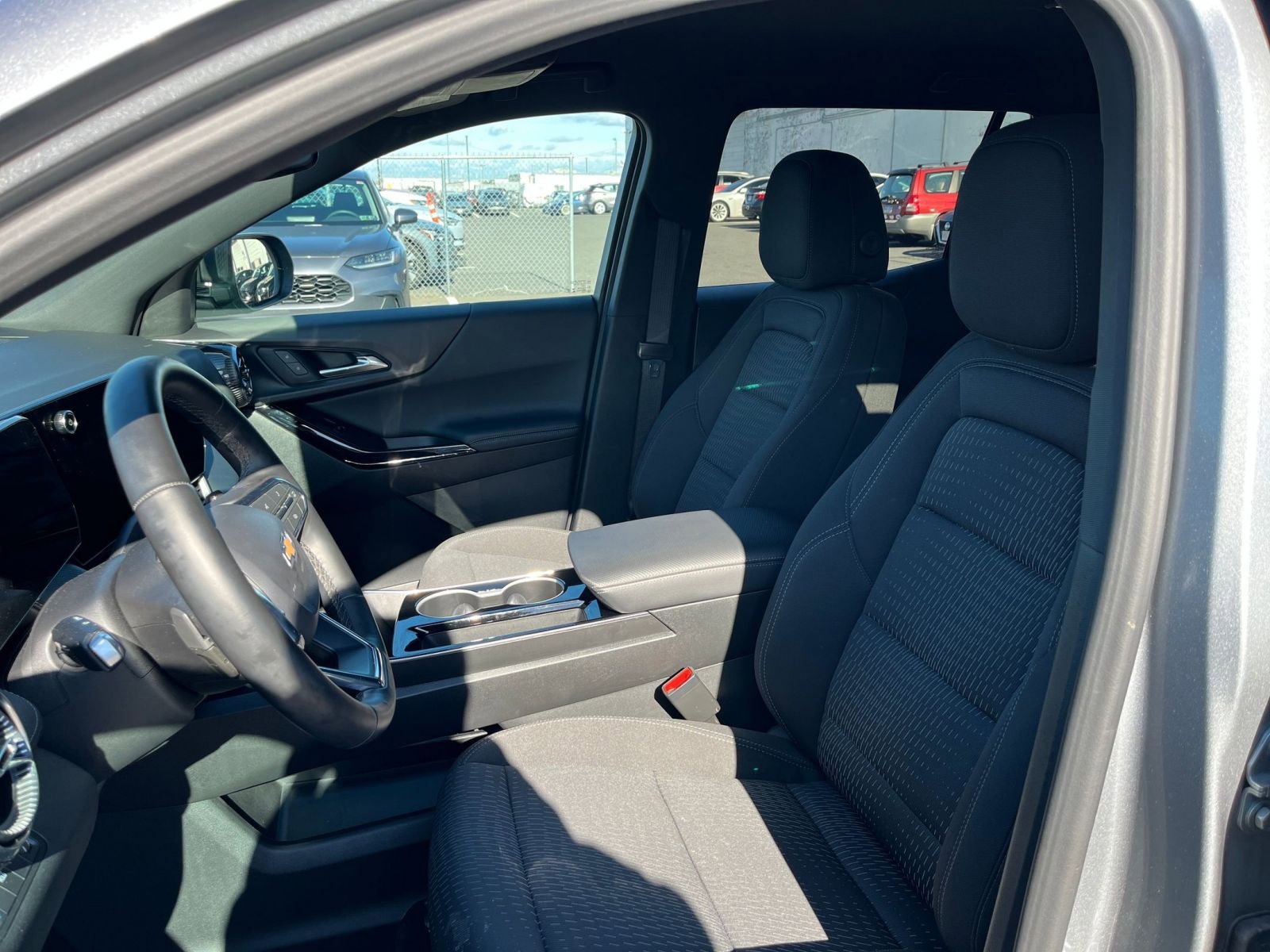 Thumbnail: 2025 Chevrolet Equinox - 35