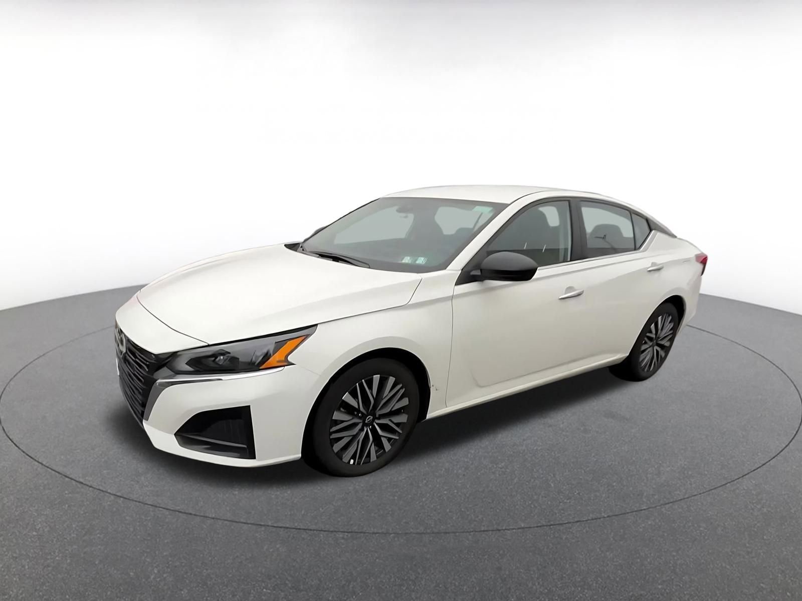 Thumbnail: 2025 Nissan Altima - 6