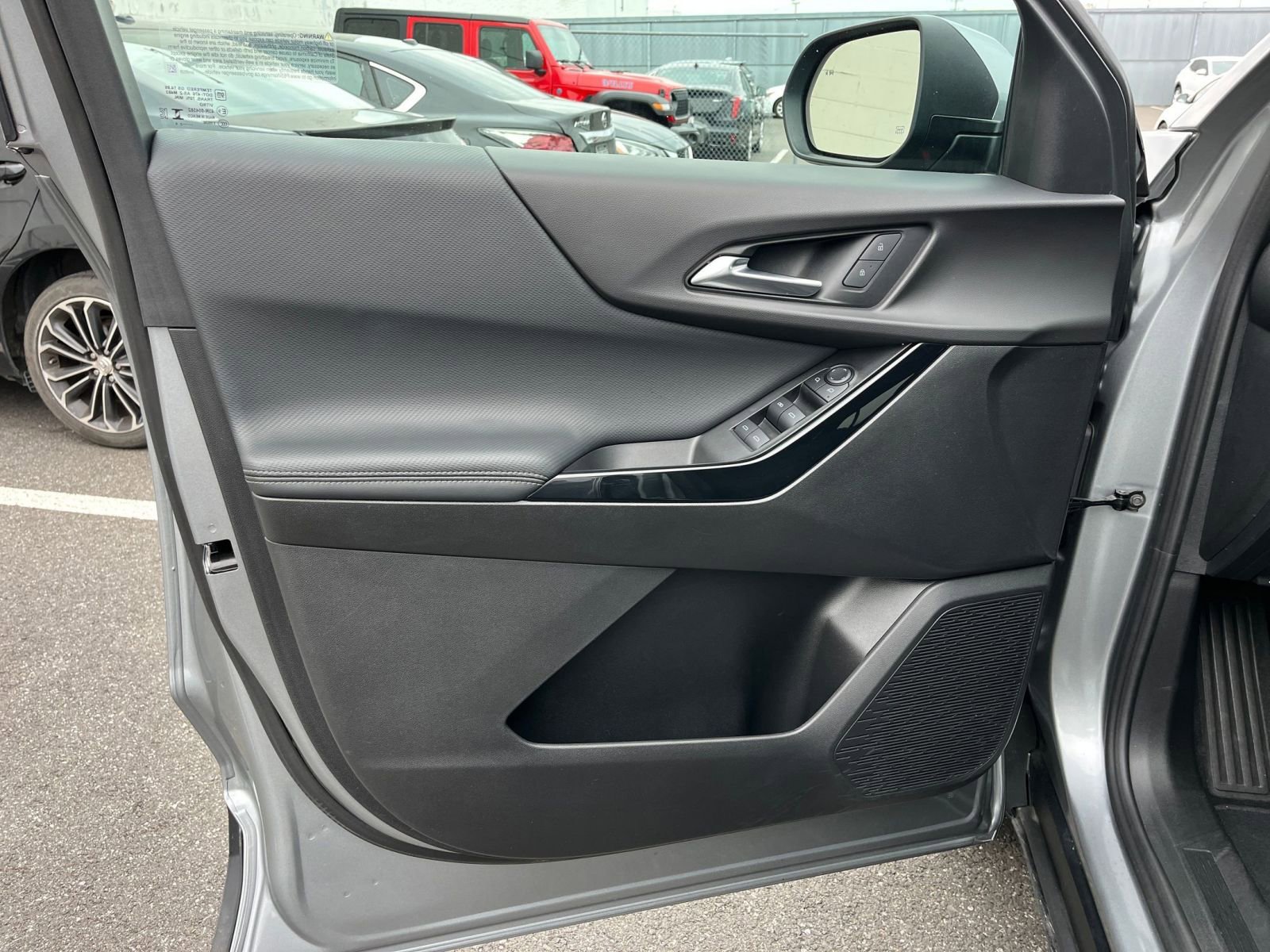 Thumbnail: 2025 Chevrolet Equinox - 20