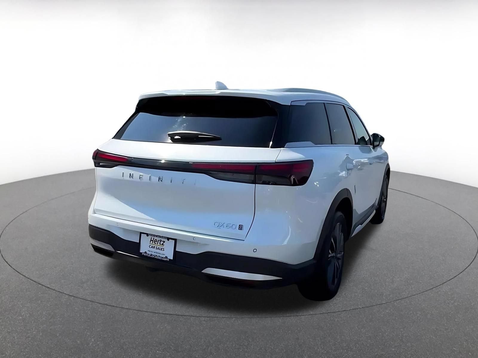Thumbnail: 2026 INFINITI QX60 - 13