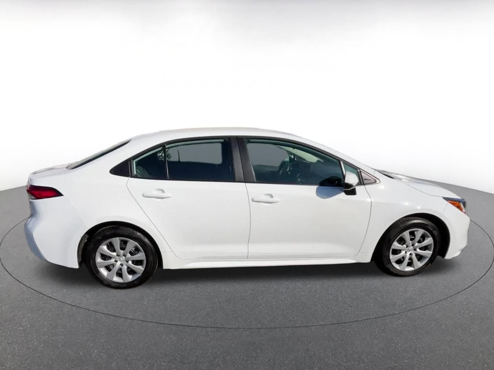 Thumbnail: 2025 Toyota Corolla - 16