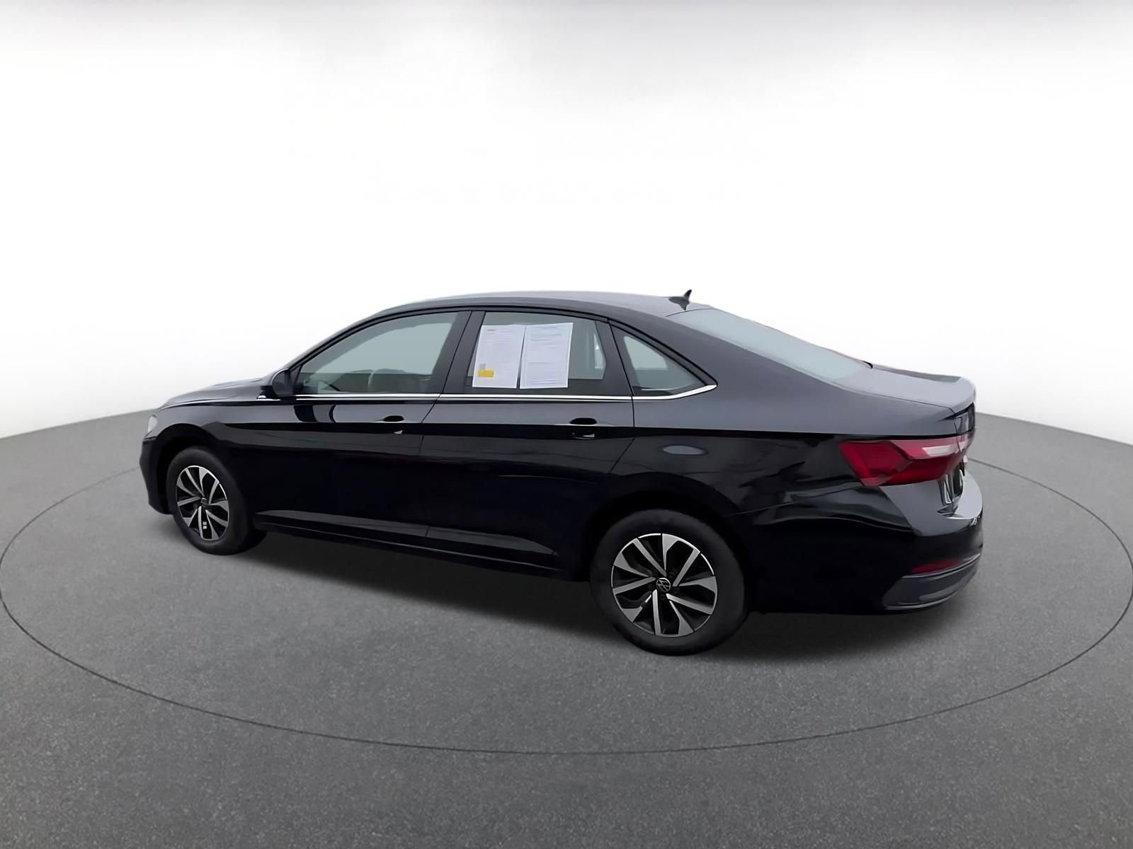 Thumbnail: 2025 Volkswagen Jetta - 11