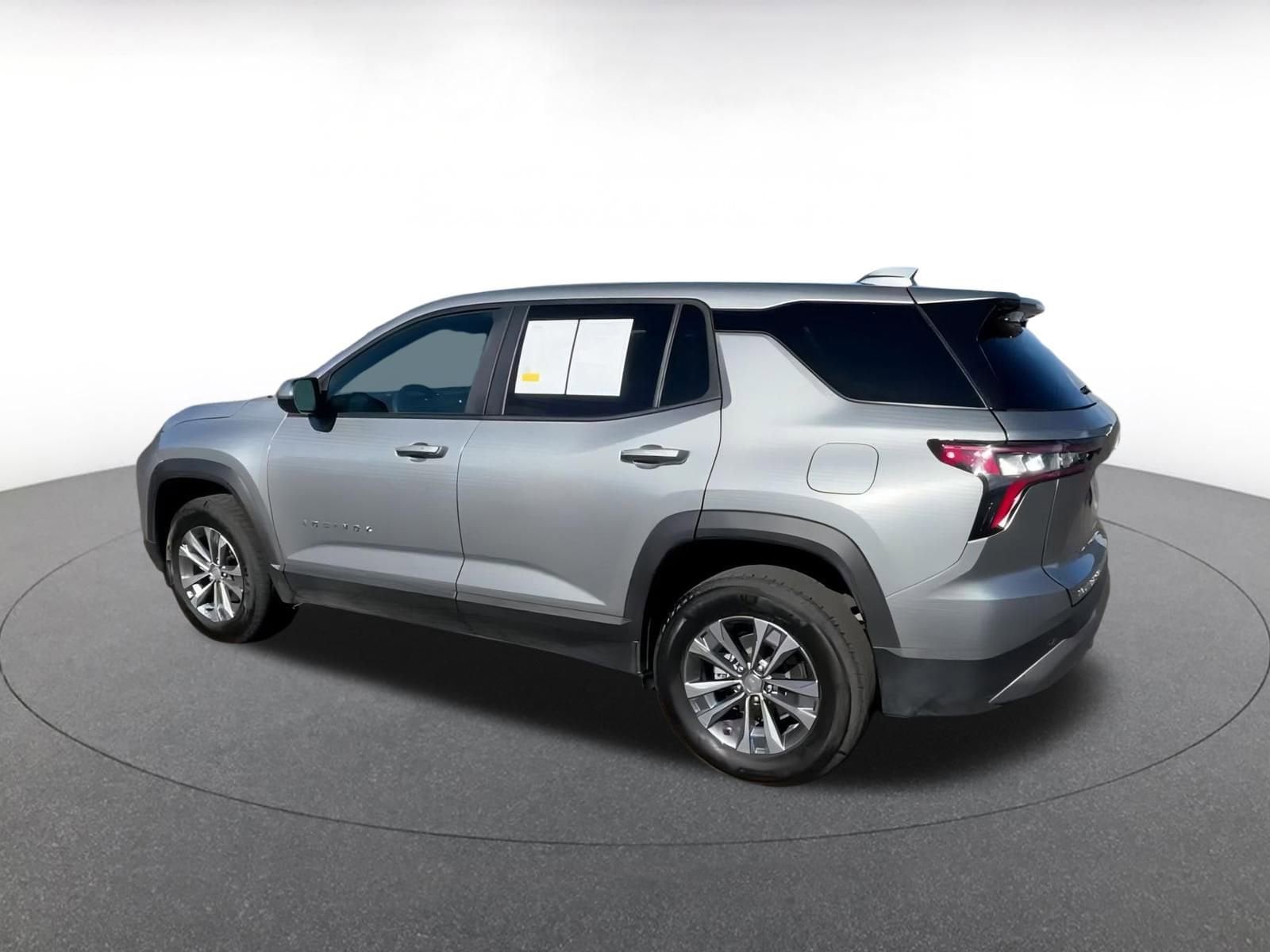 Thumbnail: 2025 Chevrolet Equinox - 10