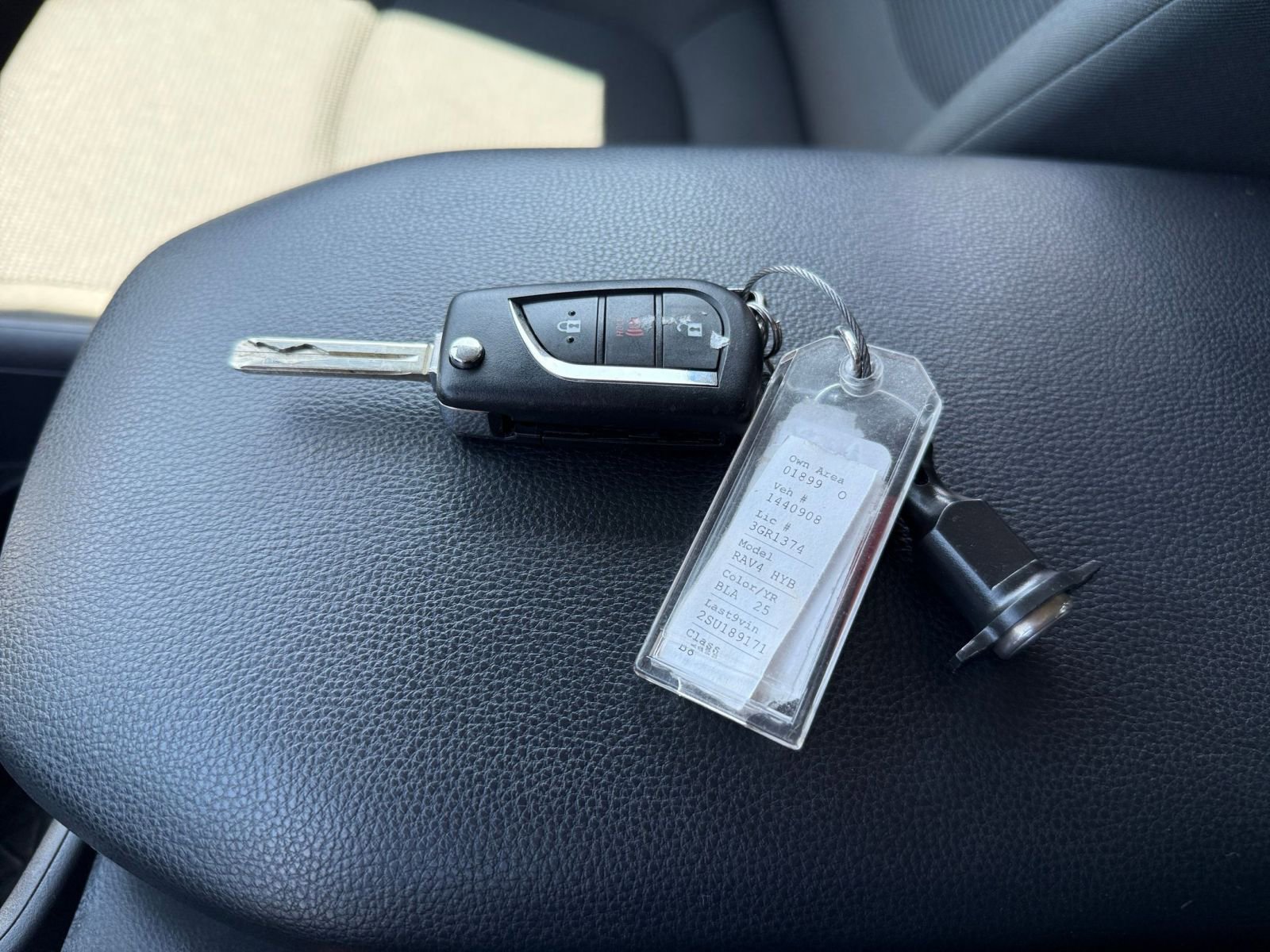 Thumbnail: 2025 Toyota RAV4 - 20