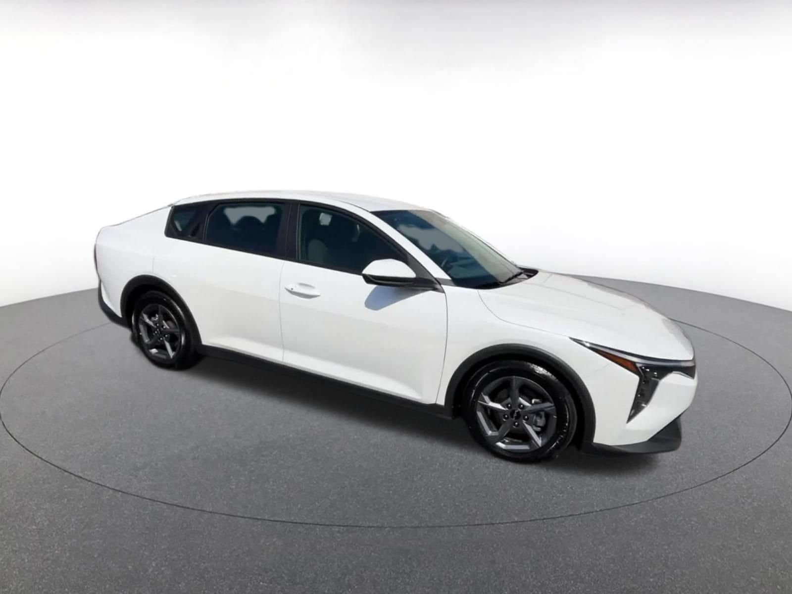 Thumbnail: 2025 Kia K4 - 2