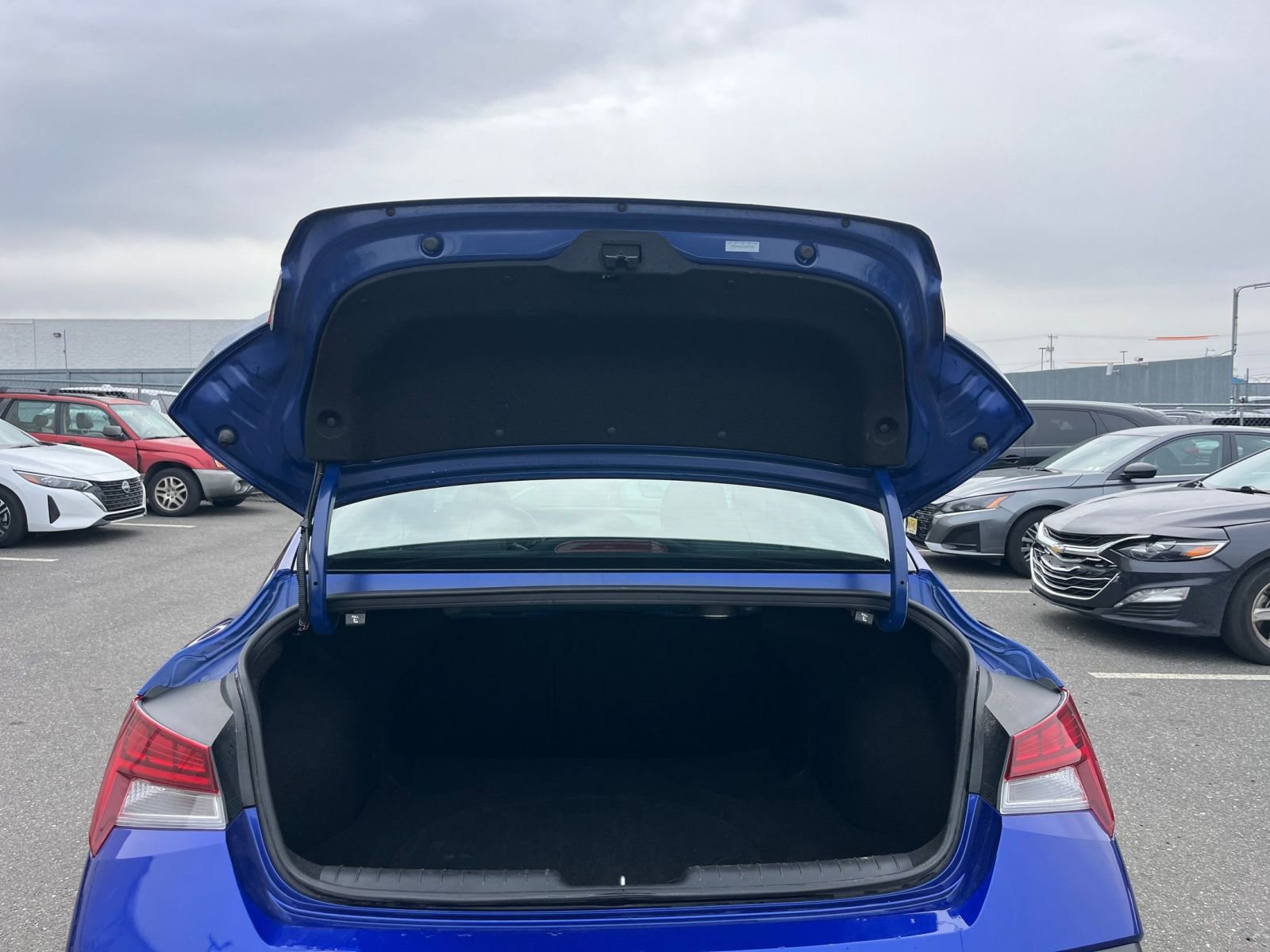 Thumbnail: 2025 Hyundai Elantra - 33