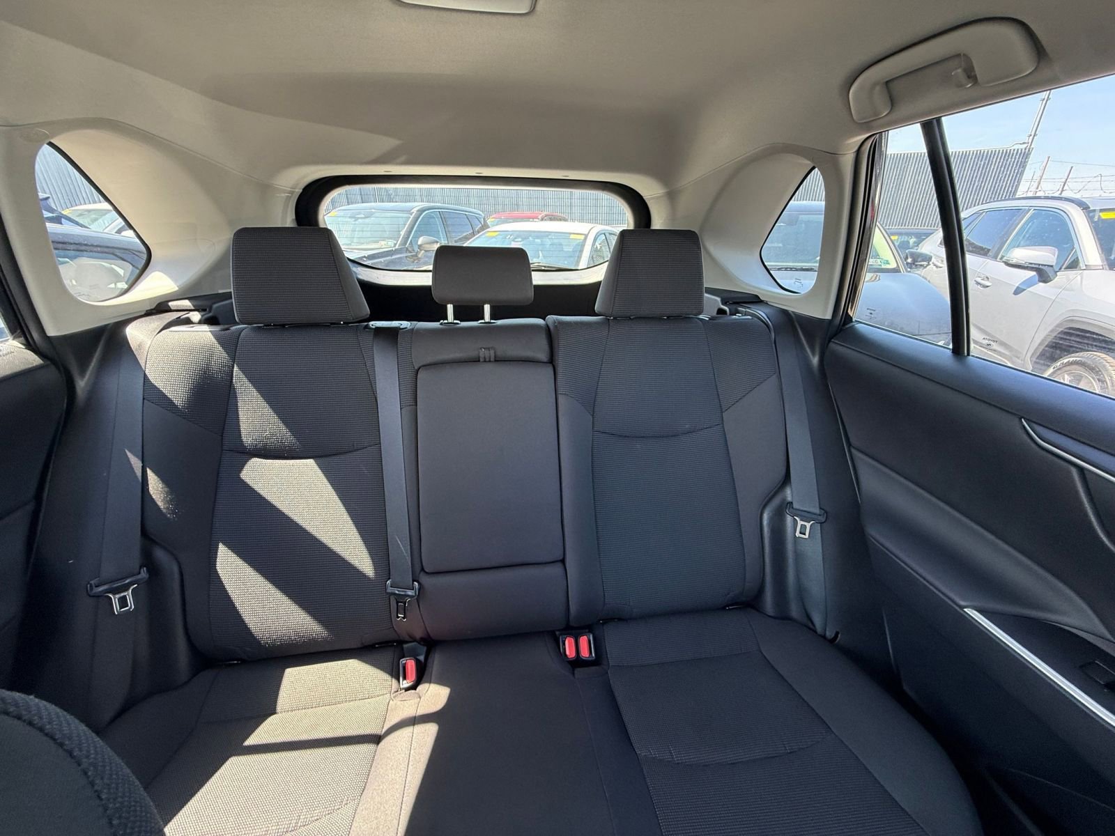 Thumbnail: 2025 Toyota RAV4 - 35