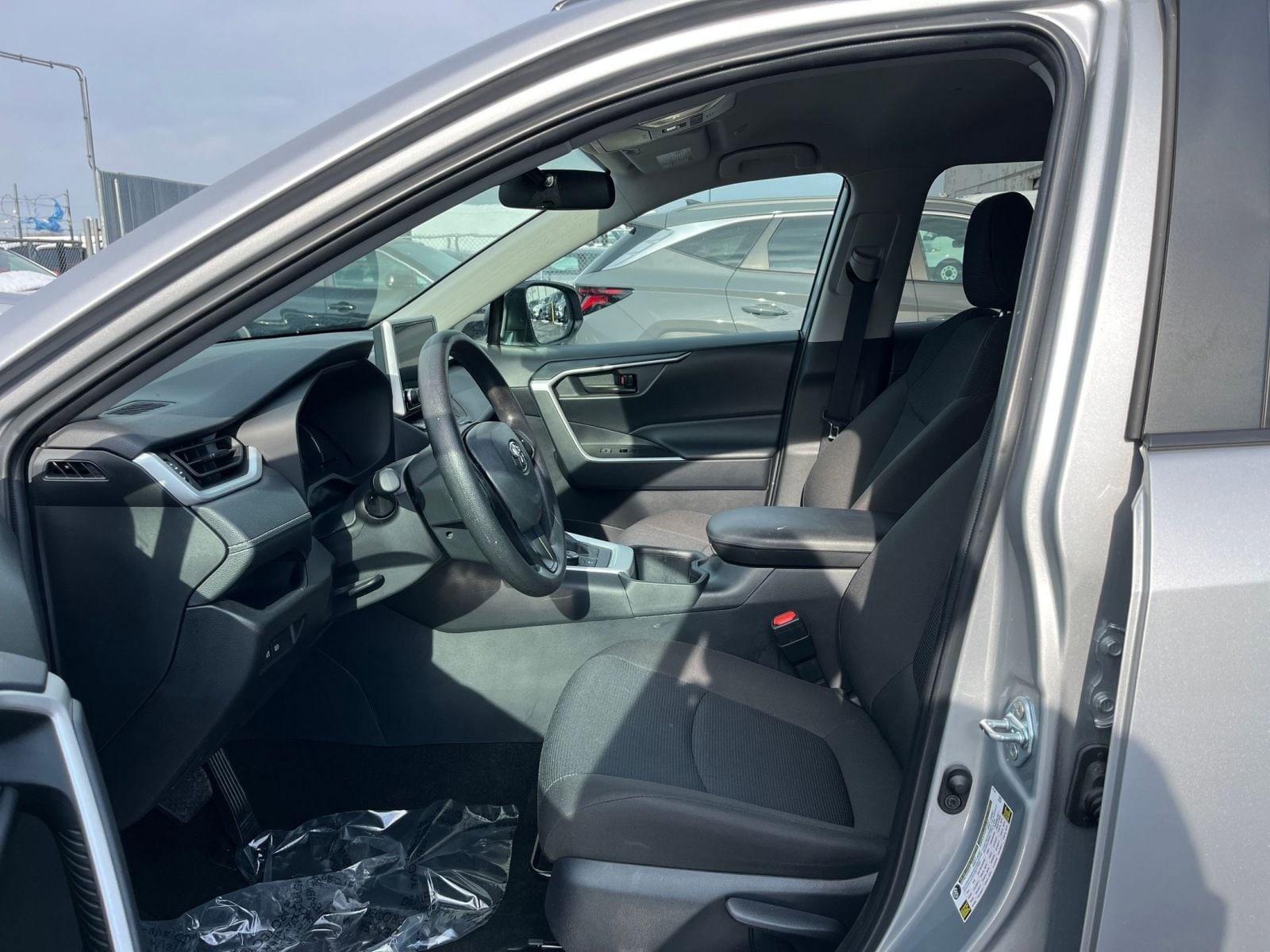 Thumbnail: 2025 Toyota RAV4 - 26