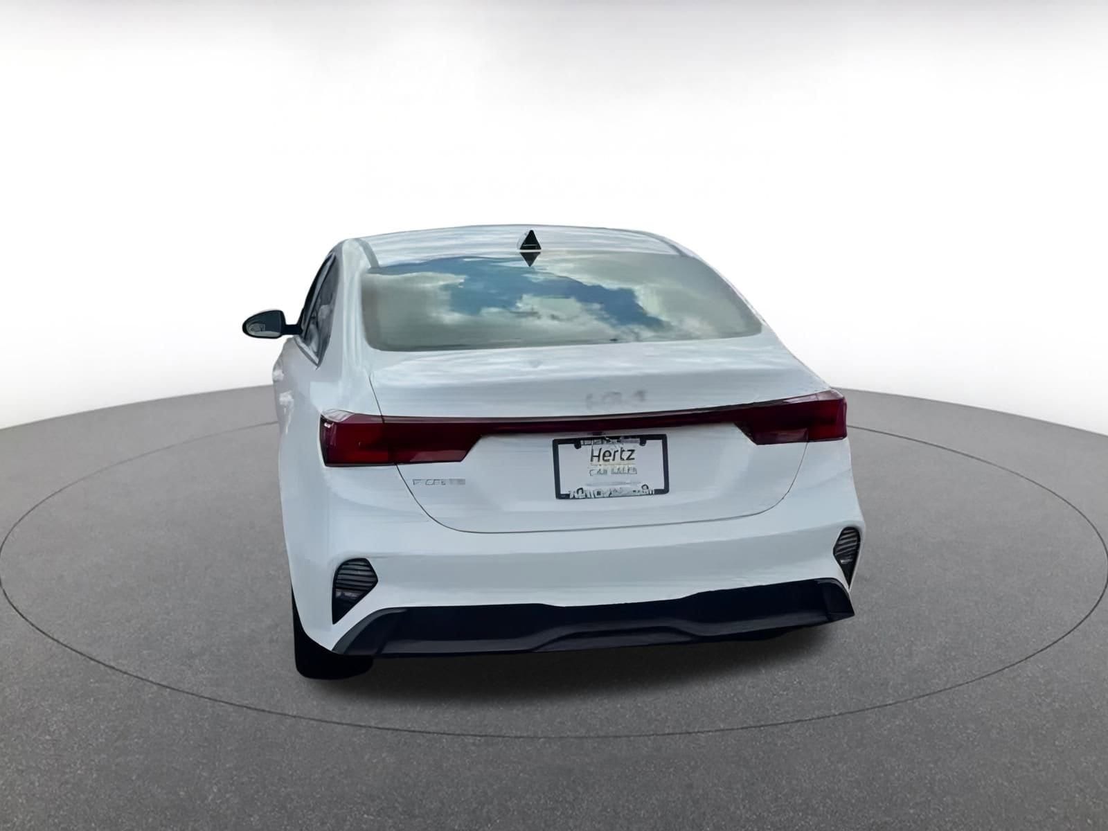 Thumbnail: 2024 Kia Forte - 11