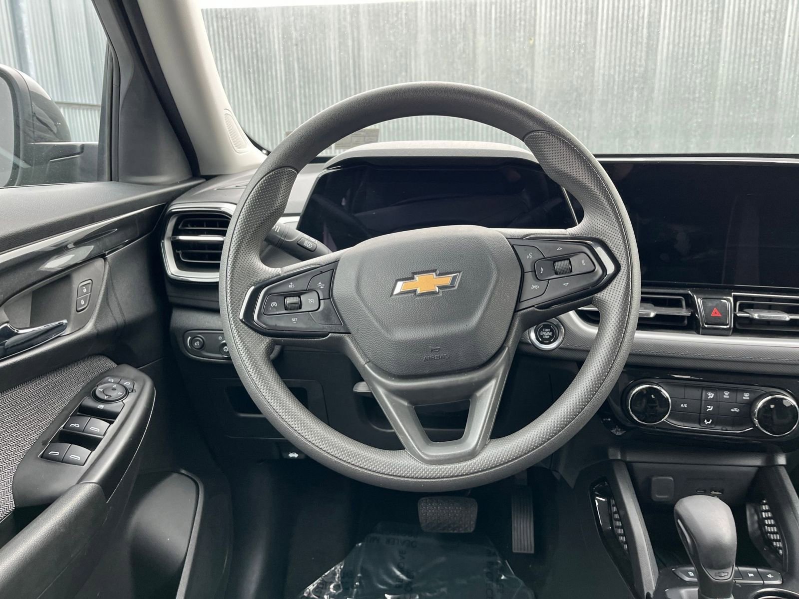 Thumbnail: 2025 Chevrolet TrailBlazer - 25