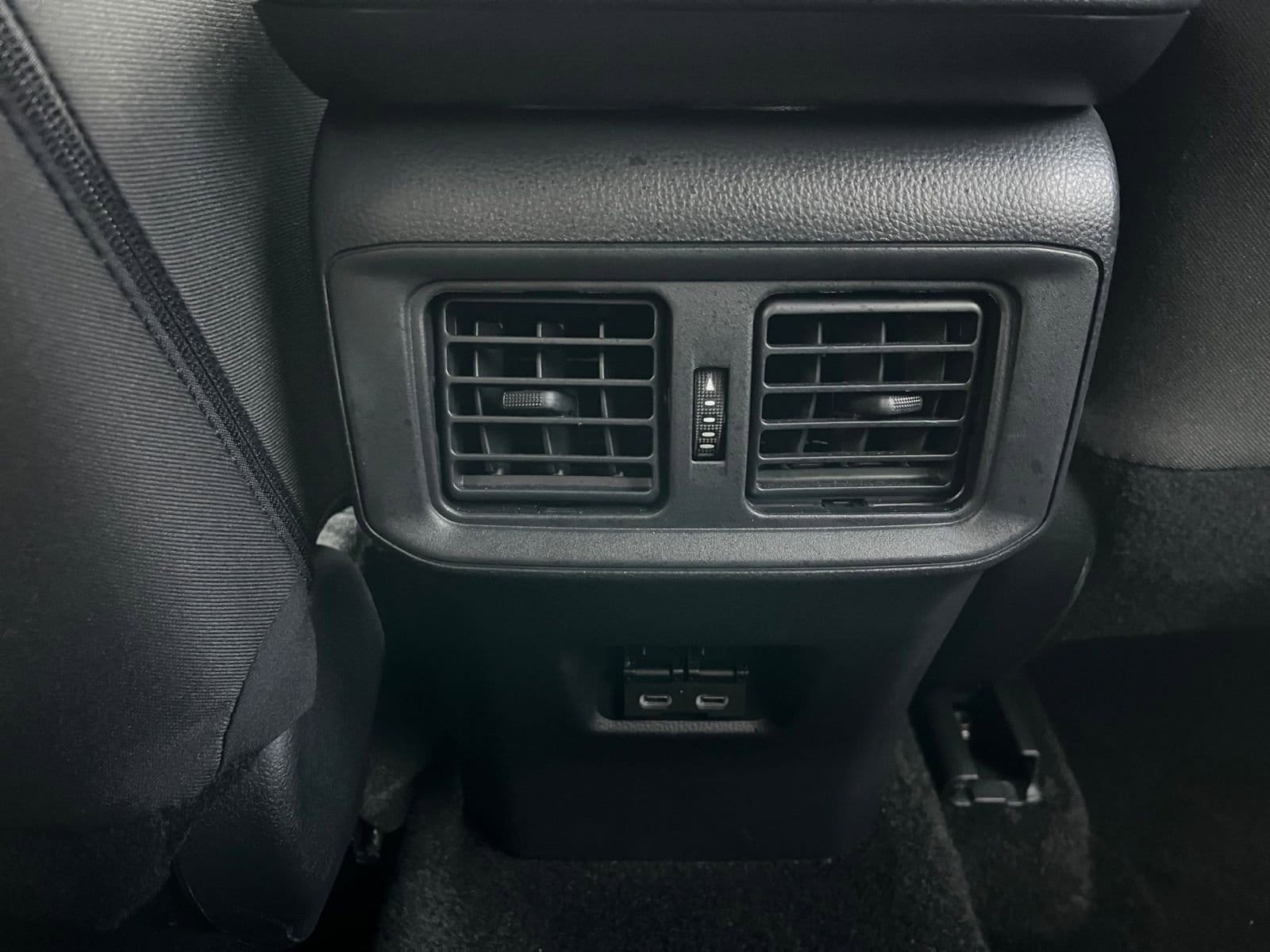 Thumbnail: 2025 Toyota RAV4 - 25