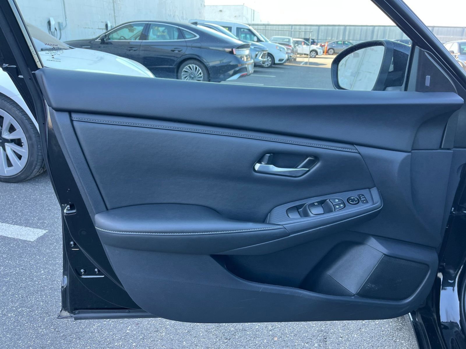 Thumbnail: 2025 Nissan Sentra - 18