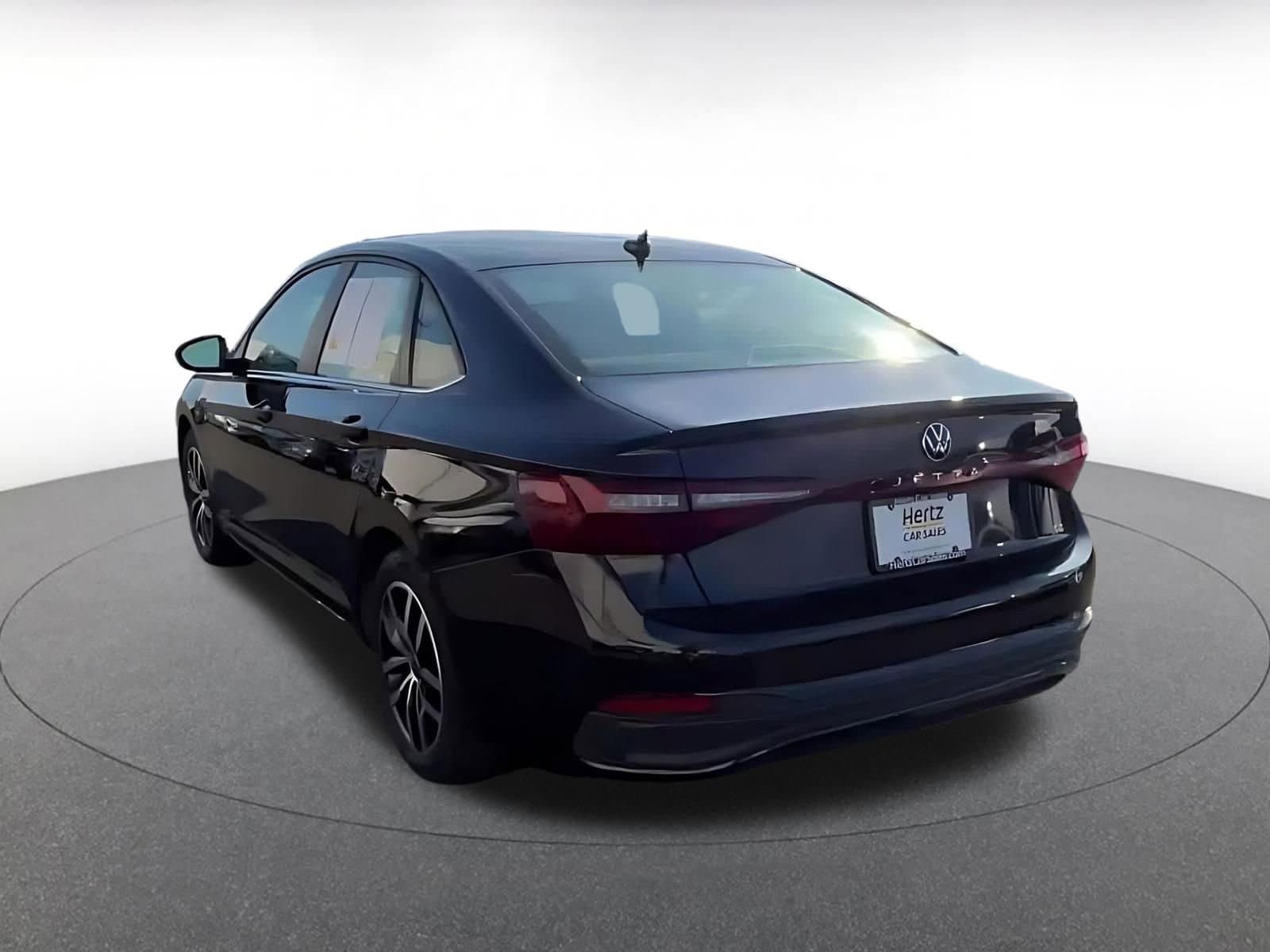 Thumbnail: 2025 Volkswagen Jetta - 12