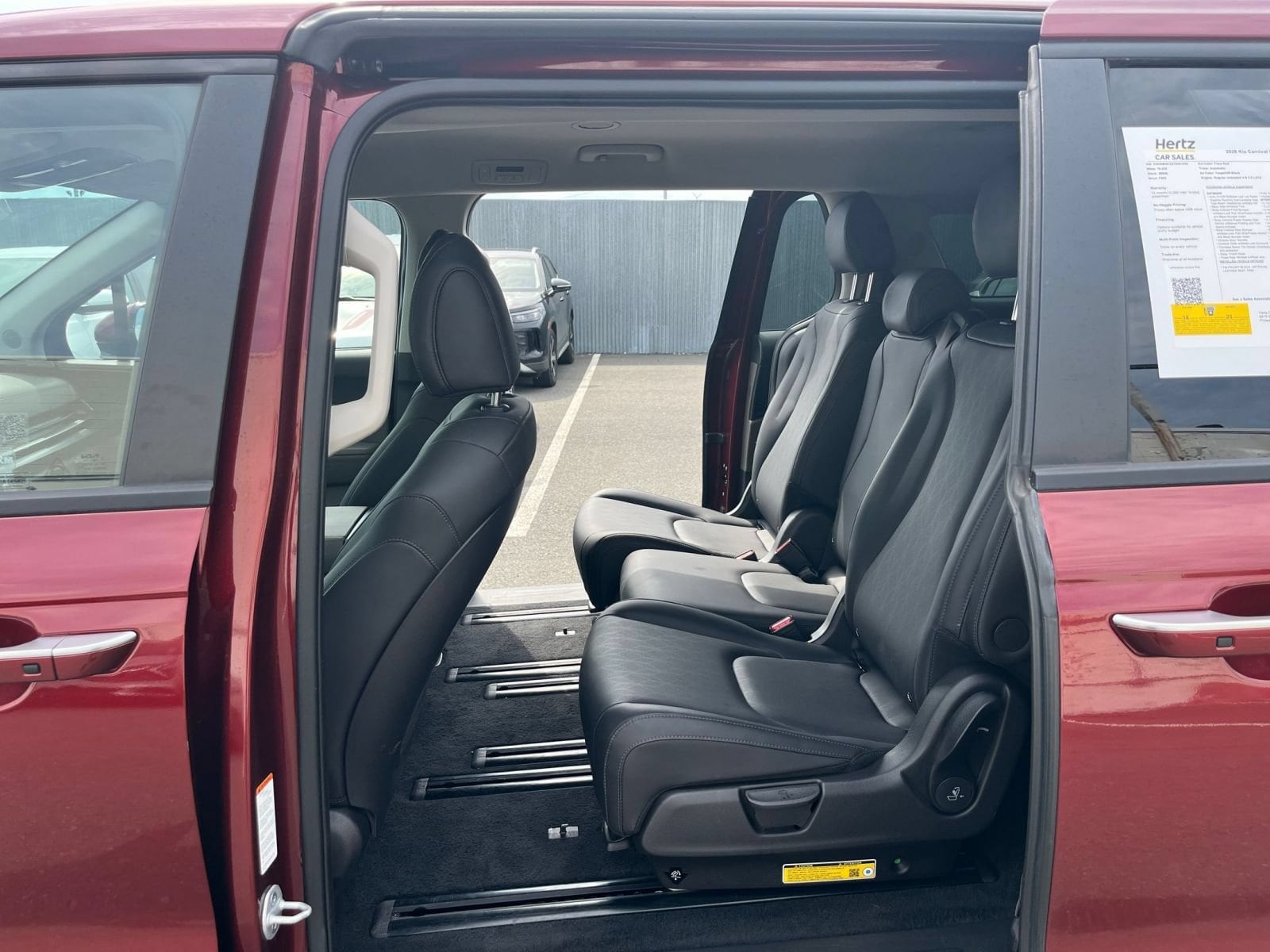 Thumbnail: 2026 Kia Carnival - 27