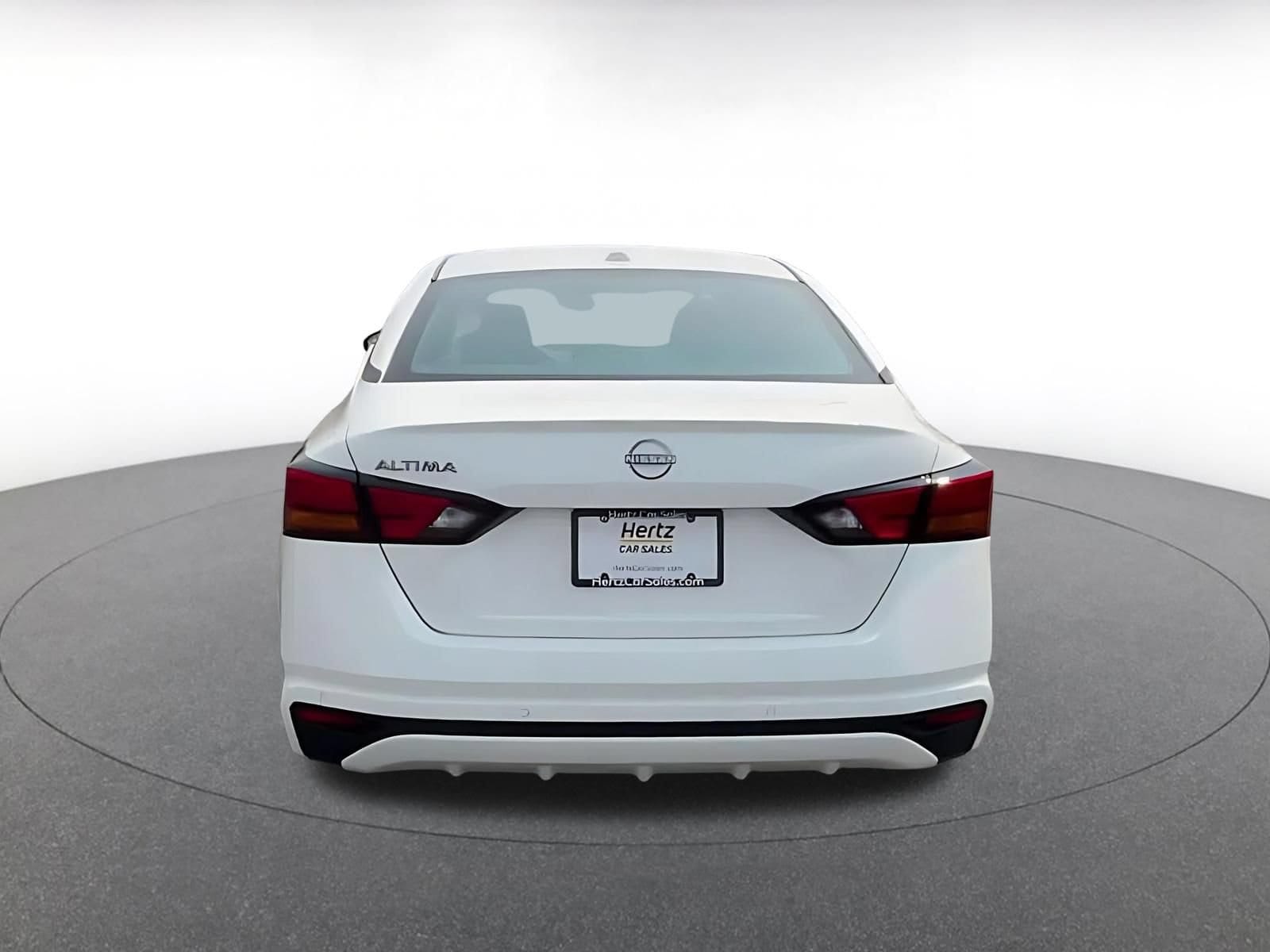 Thumbnail: 2025 Nissan Altima - 10