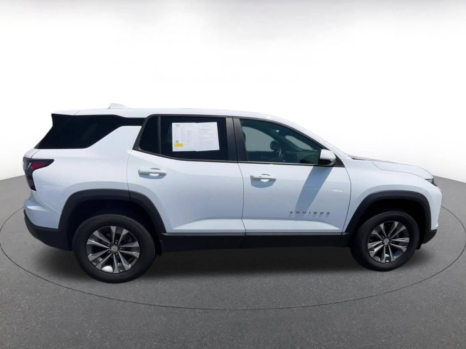 Thumbnail: 2025 Chevrolet Equinox - 16