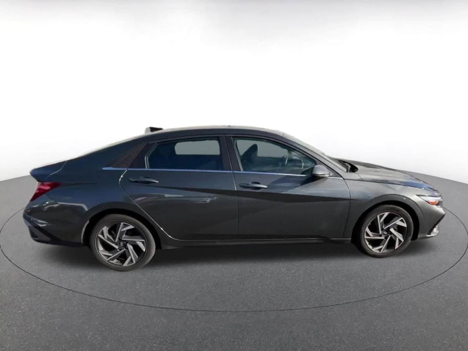 Thumbnail: 2025 Hyundai Elantra - 16