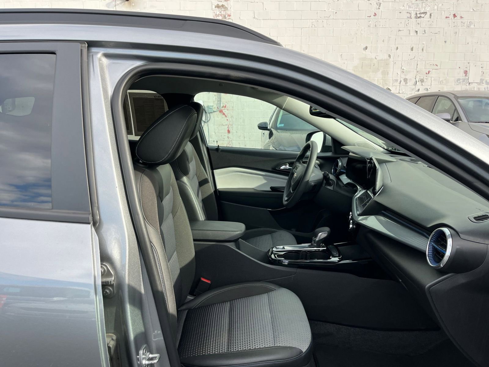 Thumbnail: 2025 Chevrolet Trax - 26