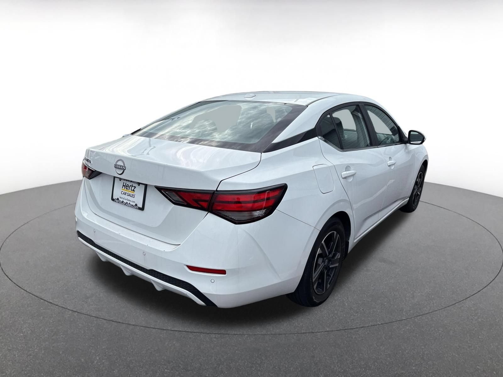 Thumbnail: 2025 Nissan Sentra - 10
