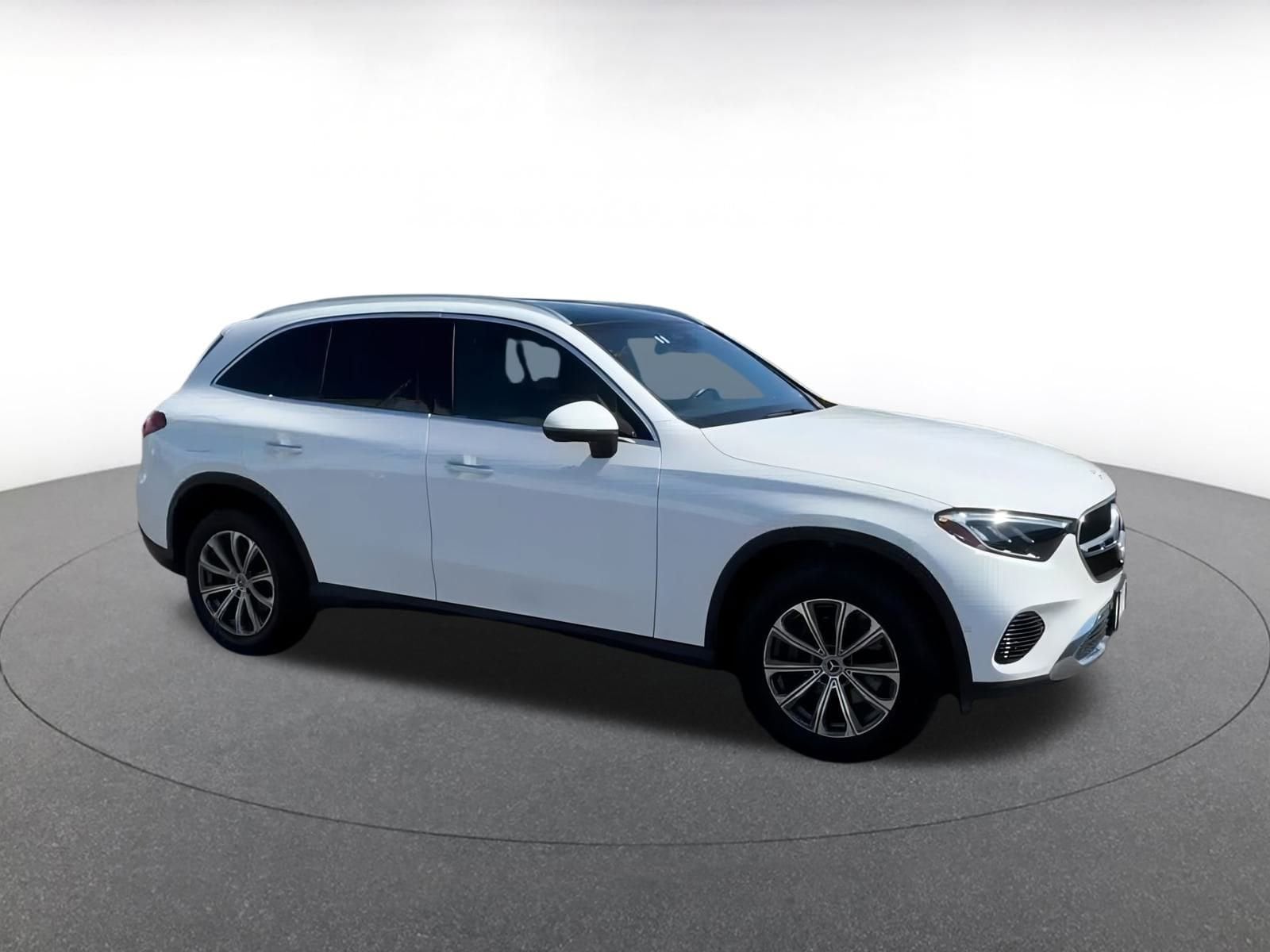 Thumbnail: 2024 Mercedes-Benz GLC - 2