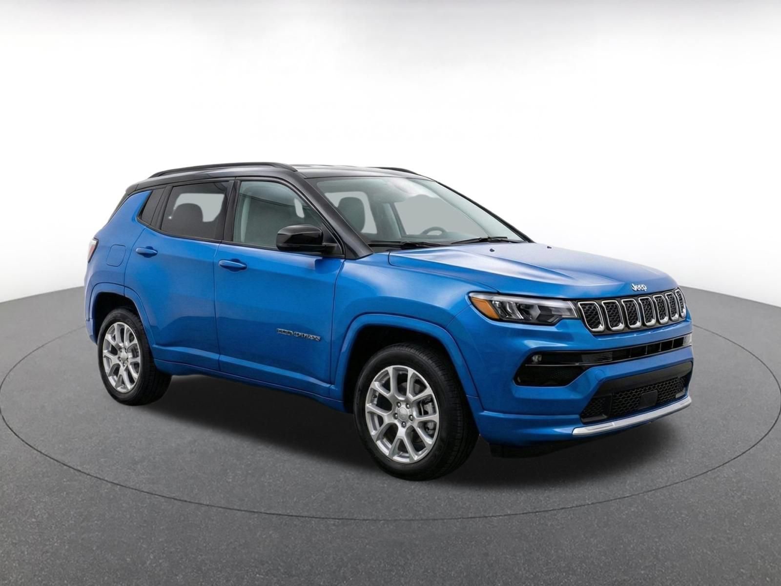 Thumbnail: 2025 Jeep Compass - 3
