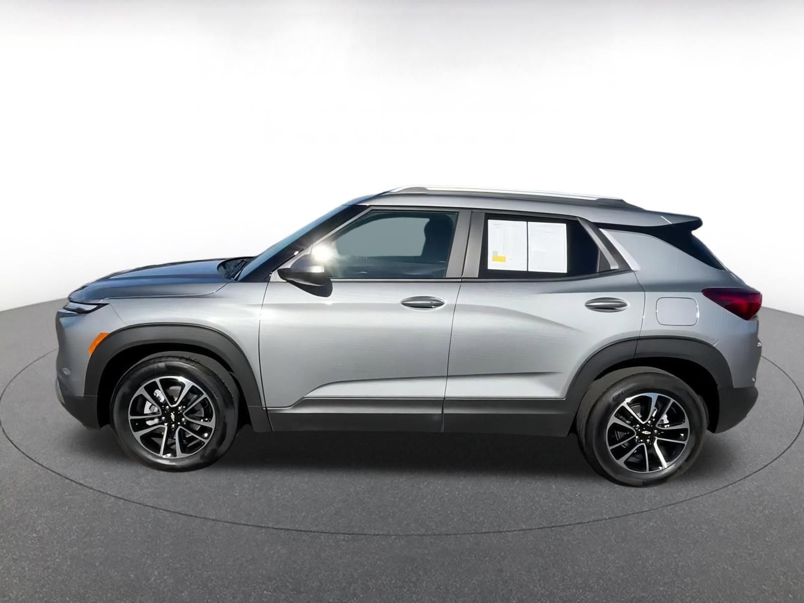 Thumbnail: 2025 Chevrolet TrailBlazer - 8